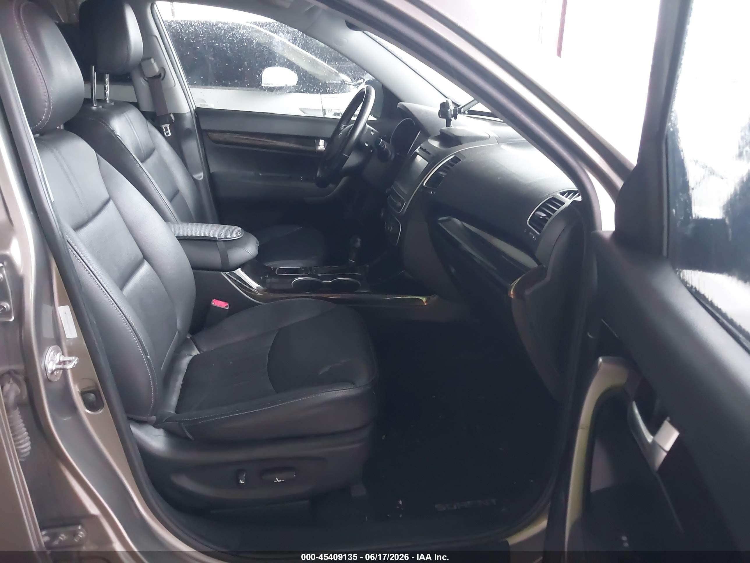 2014 Kia Sorento Lx Gray vin: 5XYKT4A62EG443049