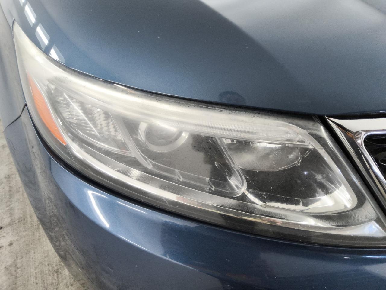 2015 Kia Sorento Lx Blue vin: 5XYKT4A62FG570577 Damage: Right Head Lamp, Faded, Repair Required