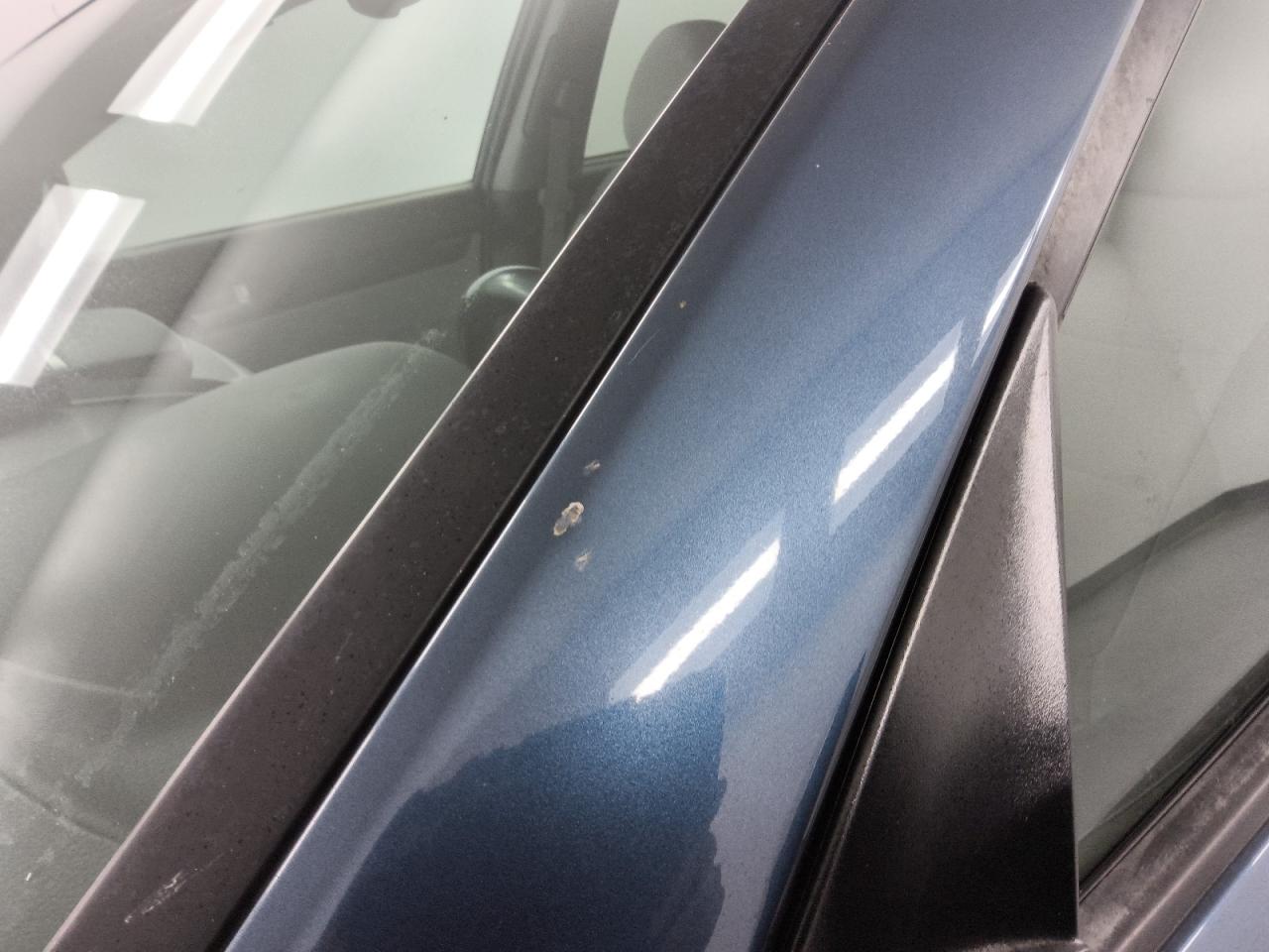 2015 Kia Sorento Lx Blue vin: 5XYKT4A62FG570577 Damage: Left Drip Rail, Heavy Scratch, 2 To 3 Inches