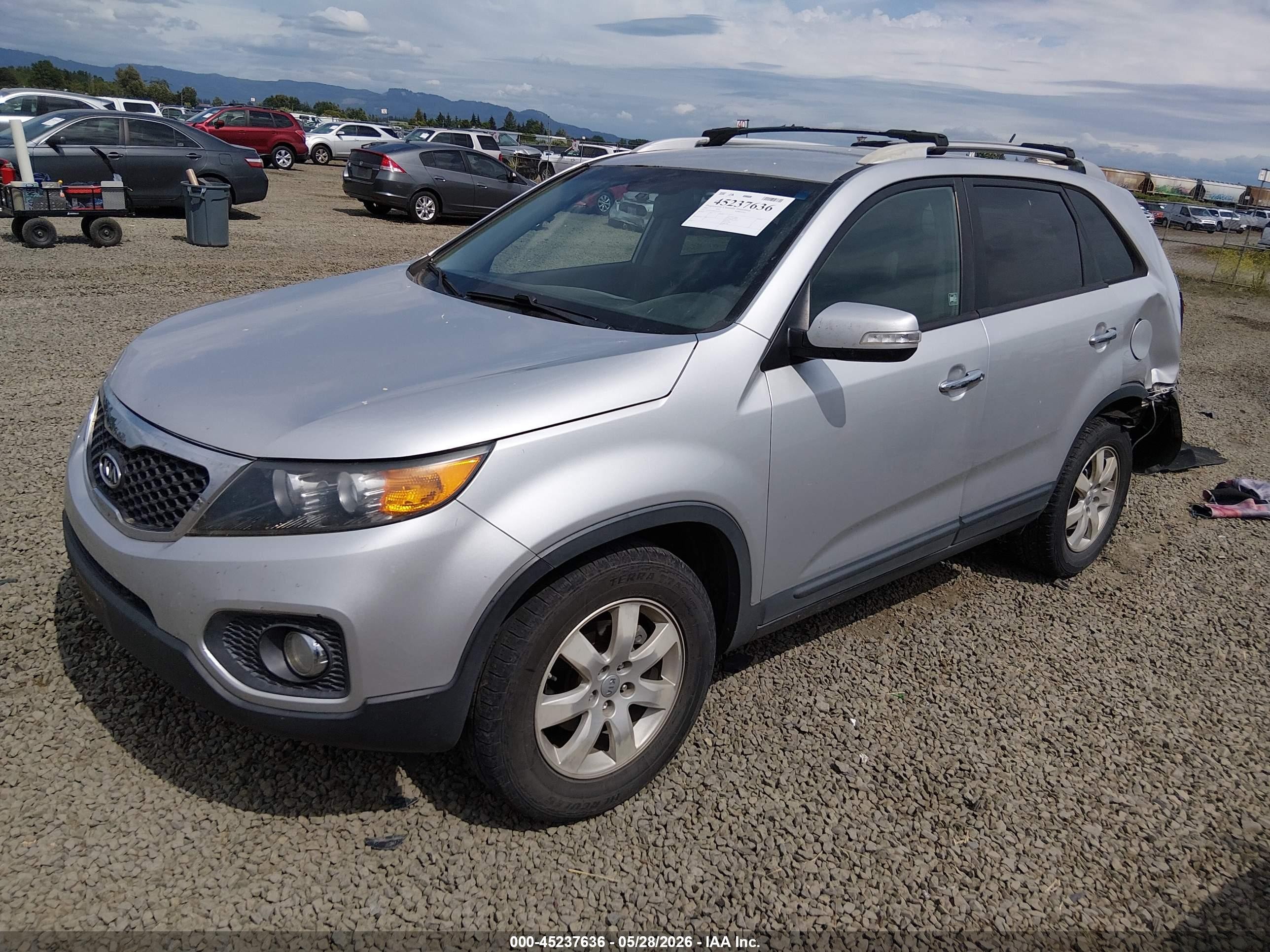 2012 Kia Sorento Lx Silver vin: 5XYKT4A63CG251247