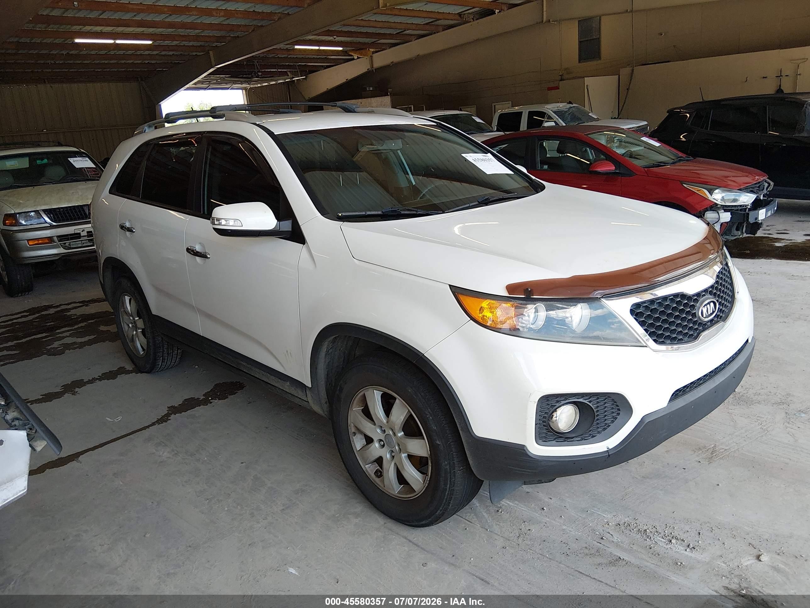 2012 Kia Sorento Lx White vin: 5XYKT4A63CG255542