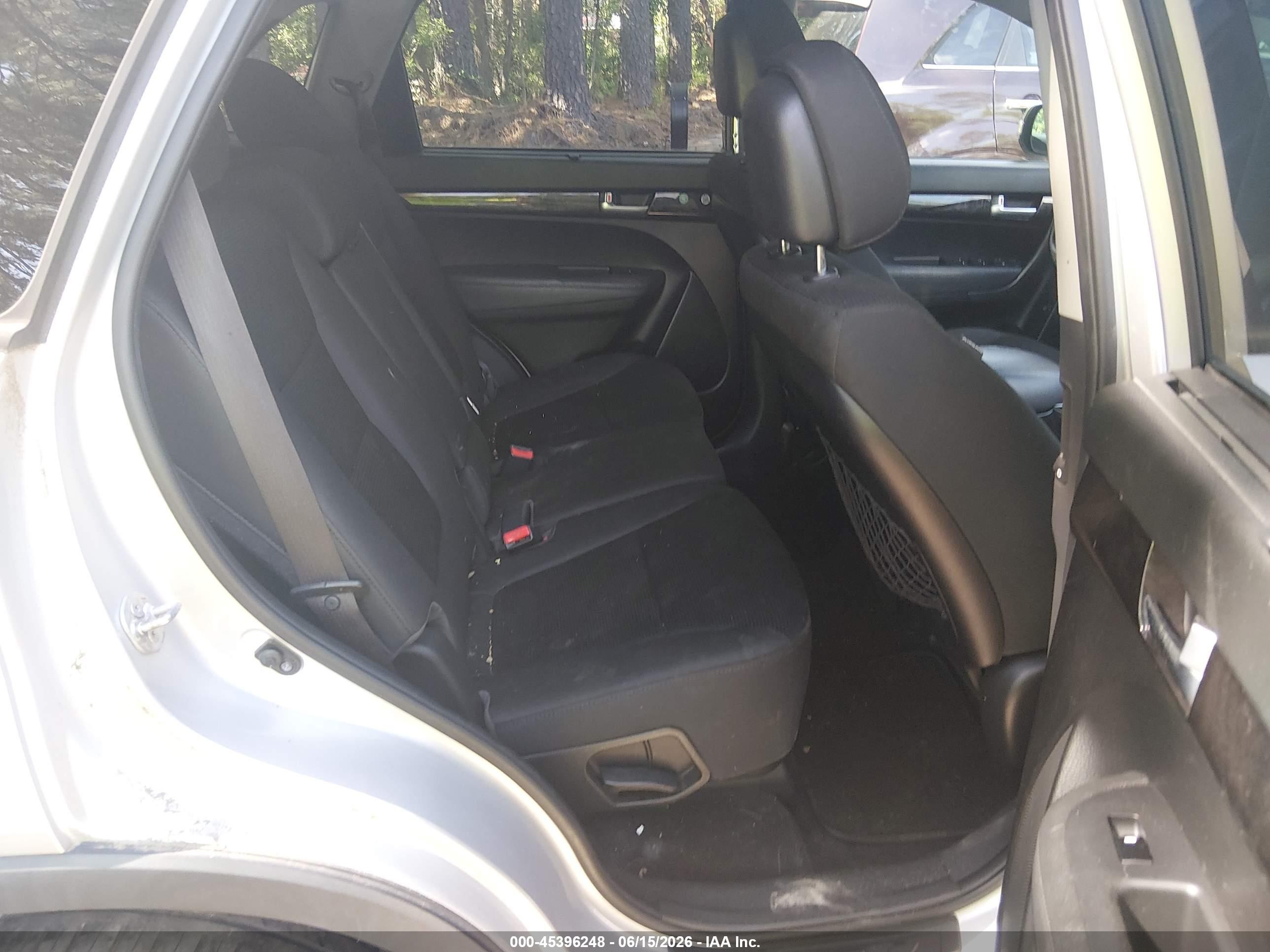 2014 Kia Sorento Lx Silver vin: 5XYKT4A63EG434425