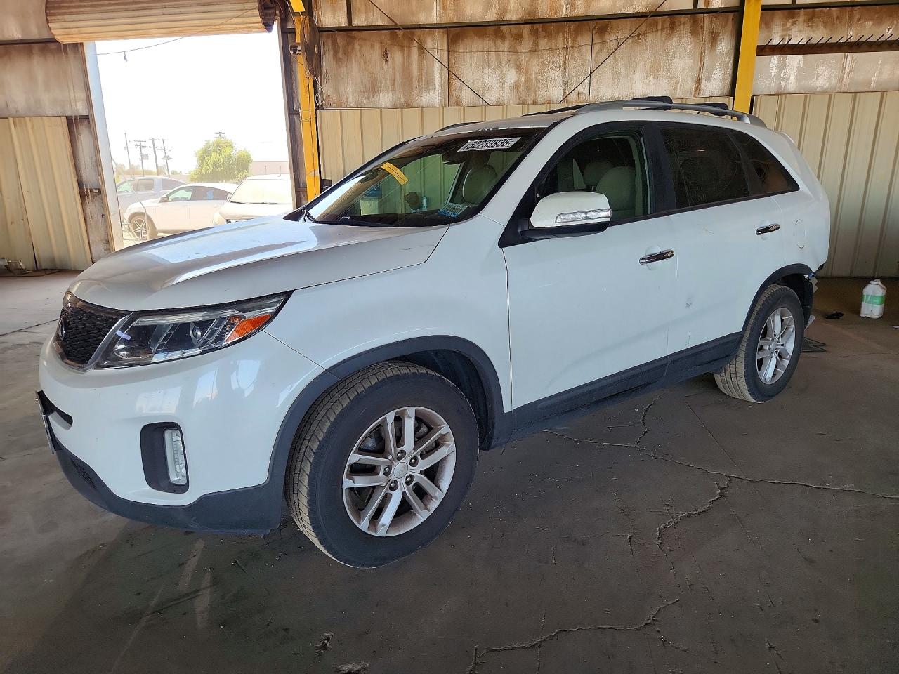 2014 Kia Sorento Lx White vin: 5XYKT4A63EG517739