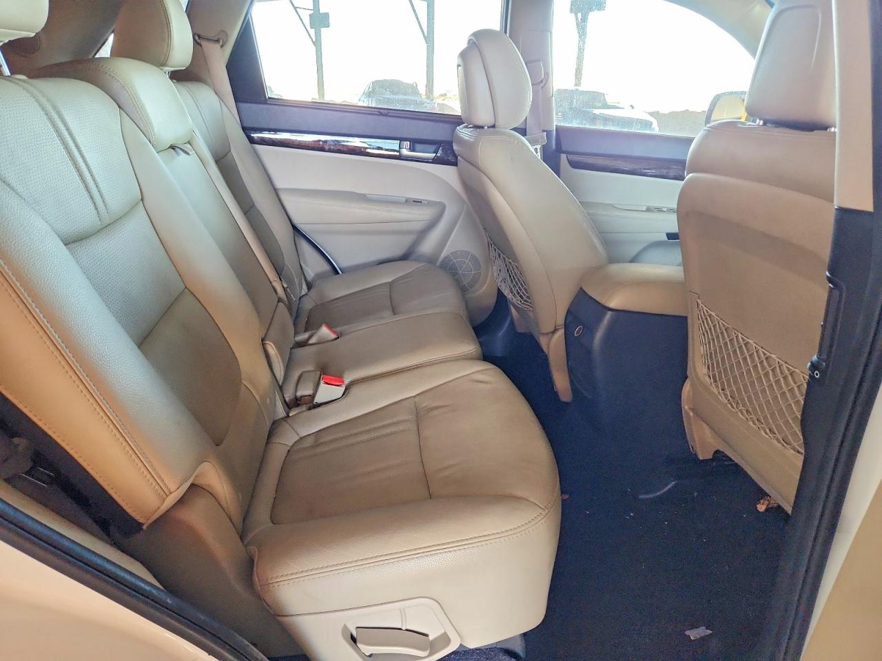 2014 Kia Sorento Lx White vin: 5XYKT4A63EG517739