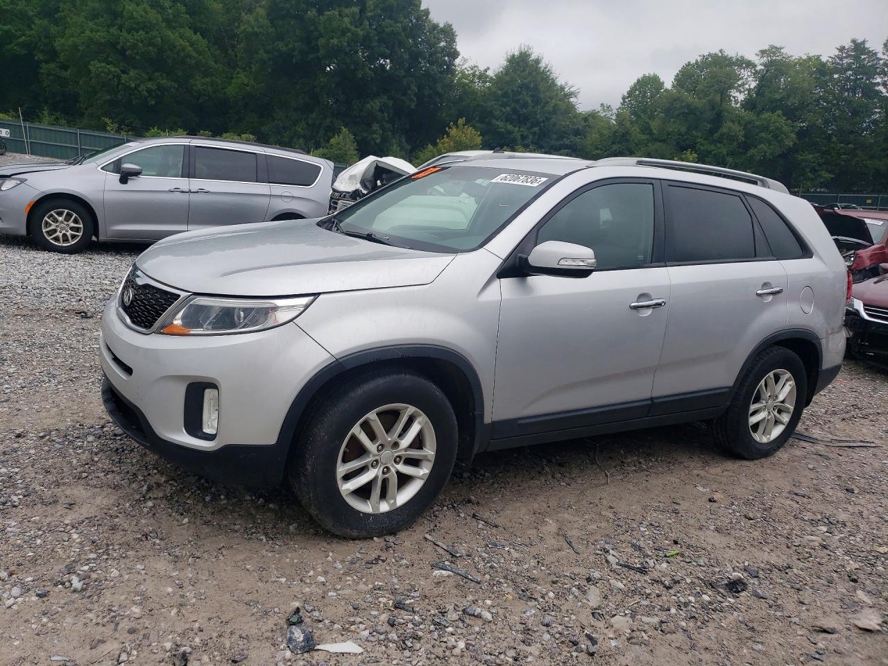 2015 Kia Sorento Lx Silver vin: 5XYKT4A63FG573763