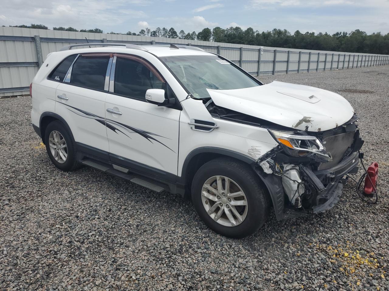 2015 Kia Sorento Lx White vin: 5XYKT4A63FG602419