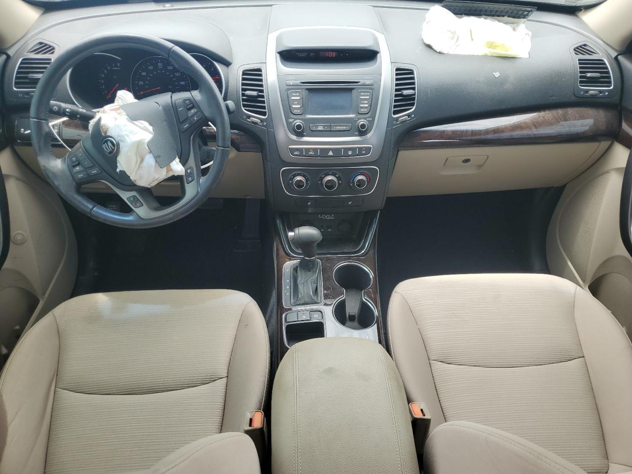 2015 Kia Sorento Lx White vin: 5XYKT4A63FG602419