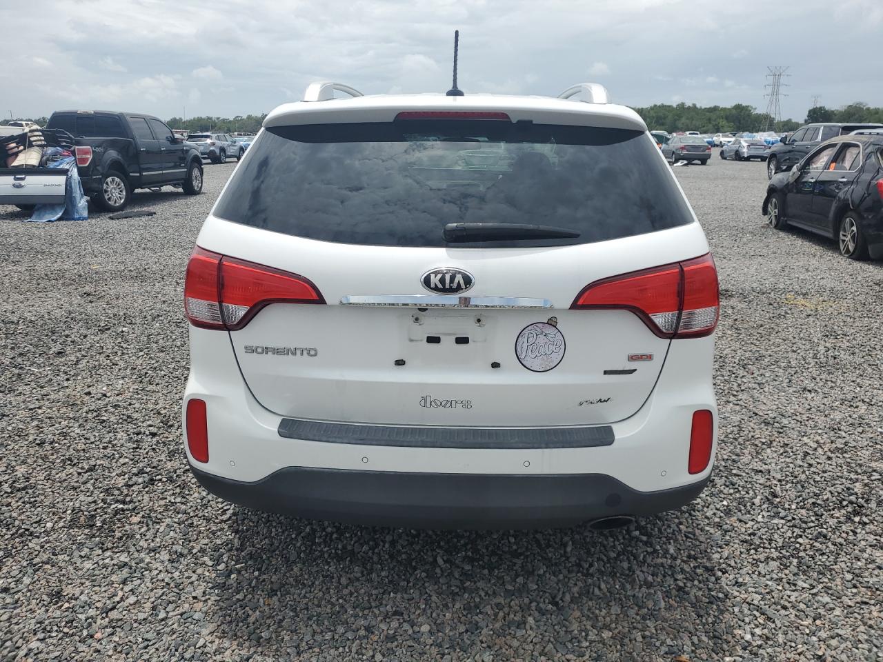 2015 Kia Sorento Lx White vin: 5XYKT4A63FG602419