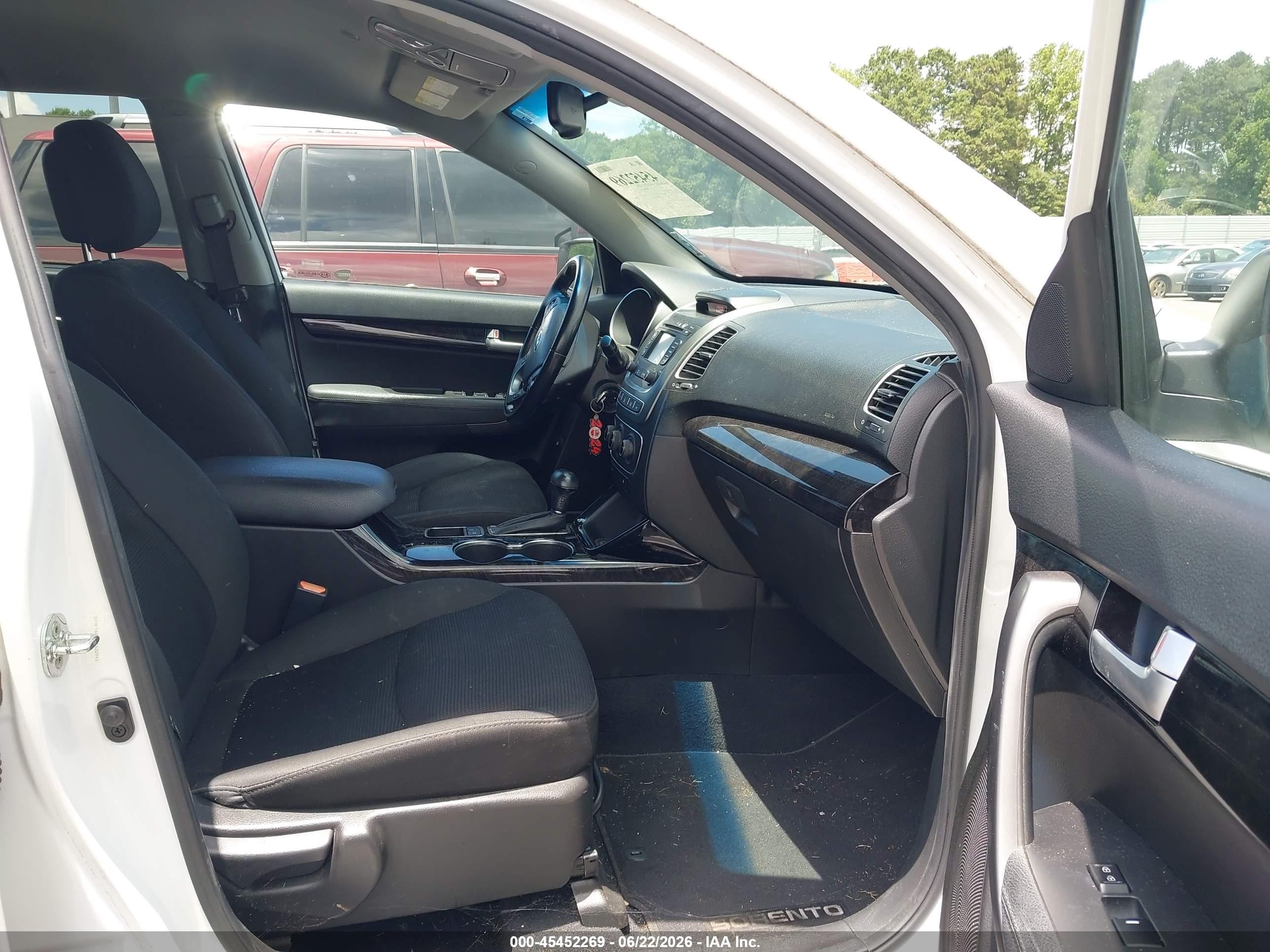 2015 Kia Sorento Lx White vin: 5XYKT4A63FG622945