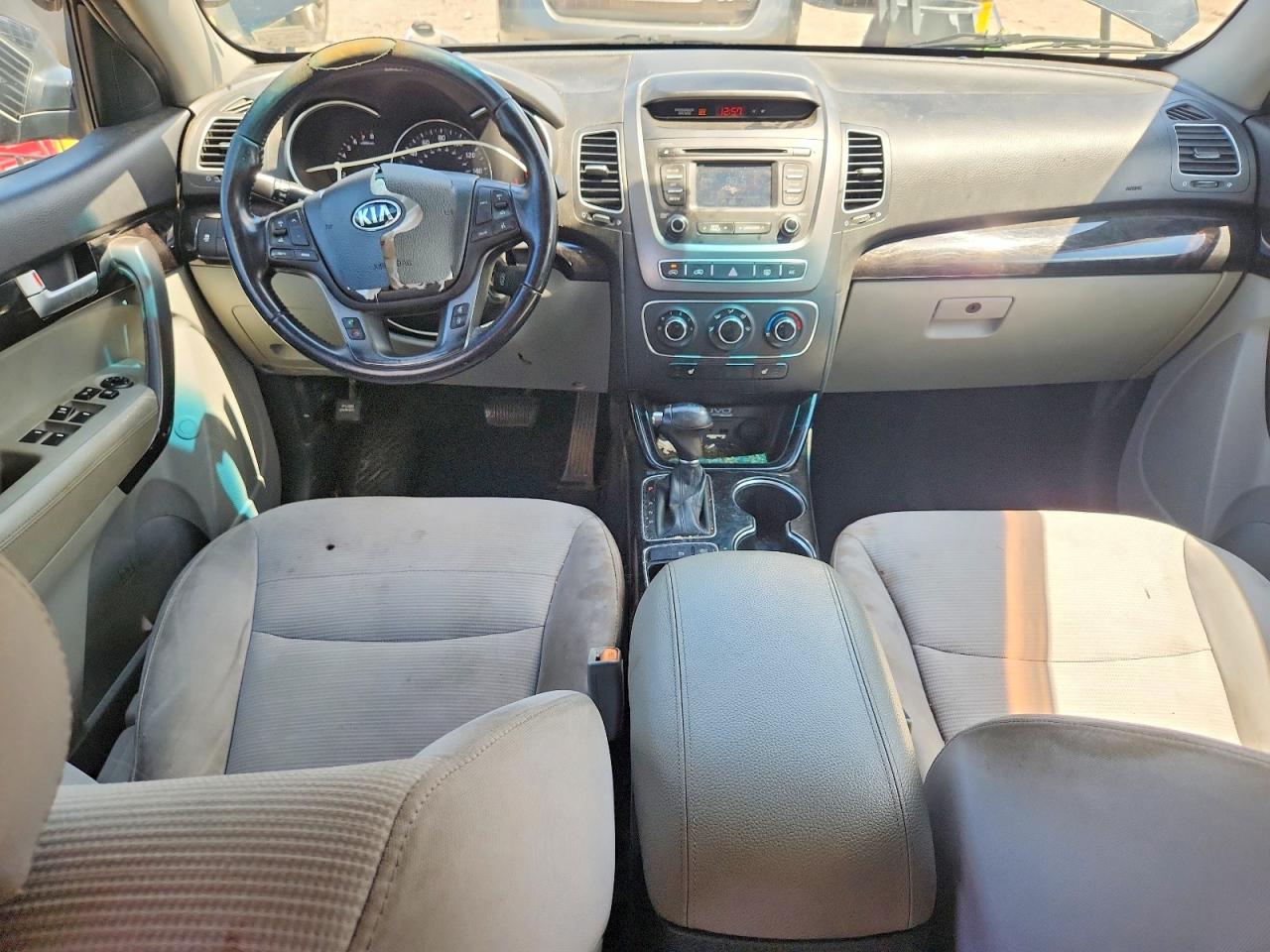 2015 Kia Sorento Lx Черный vin: 5XYKT4A63FG655363