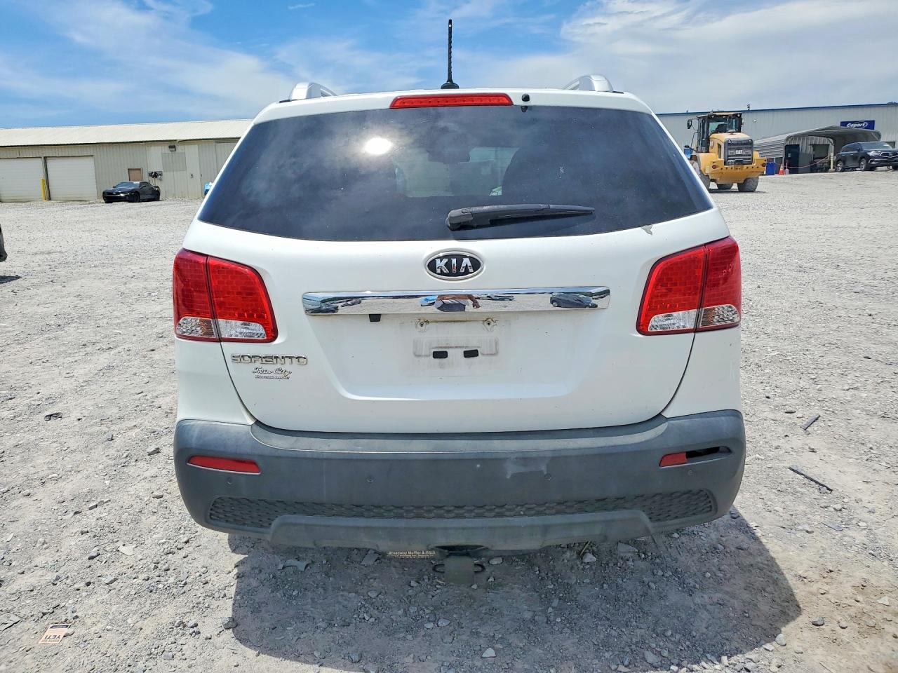 2013 Kia Sorento Lx White vin: 5XYKT4A64DG393351