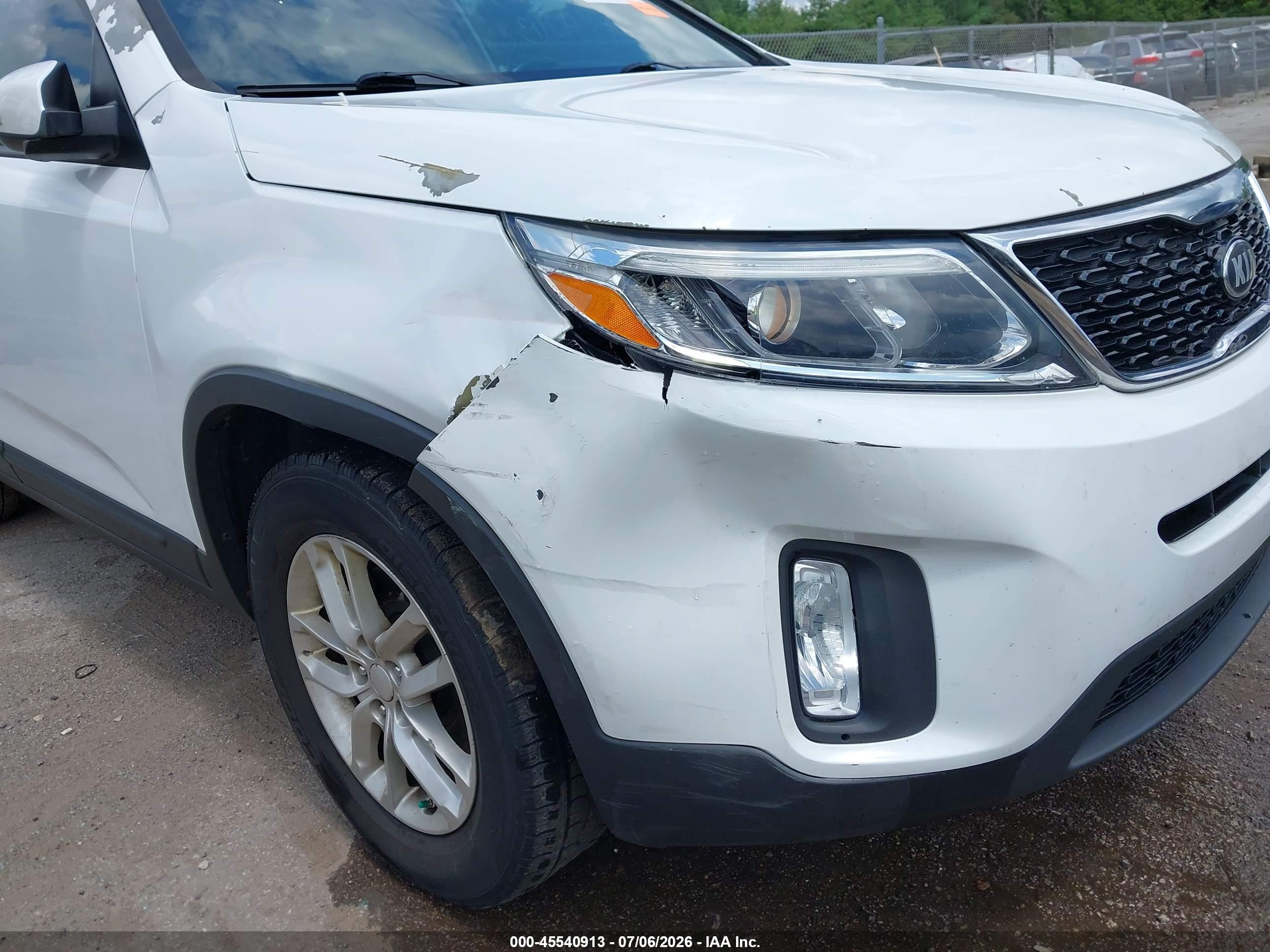 2014 Kia Sorento Lx White vin: 5XYKT4A64EG456479