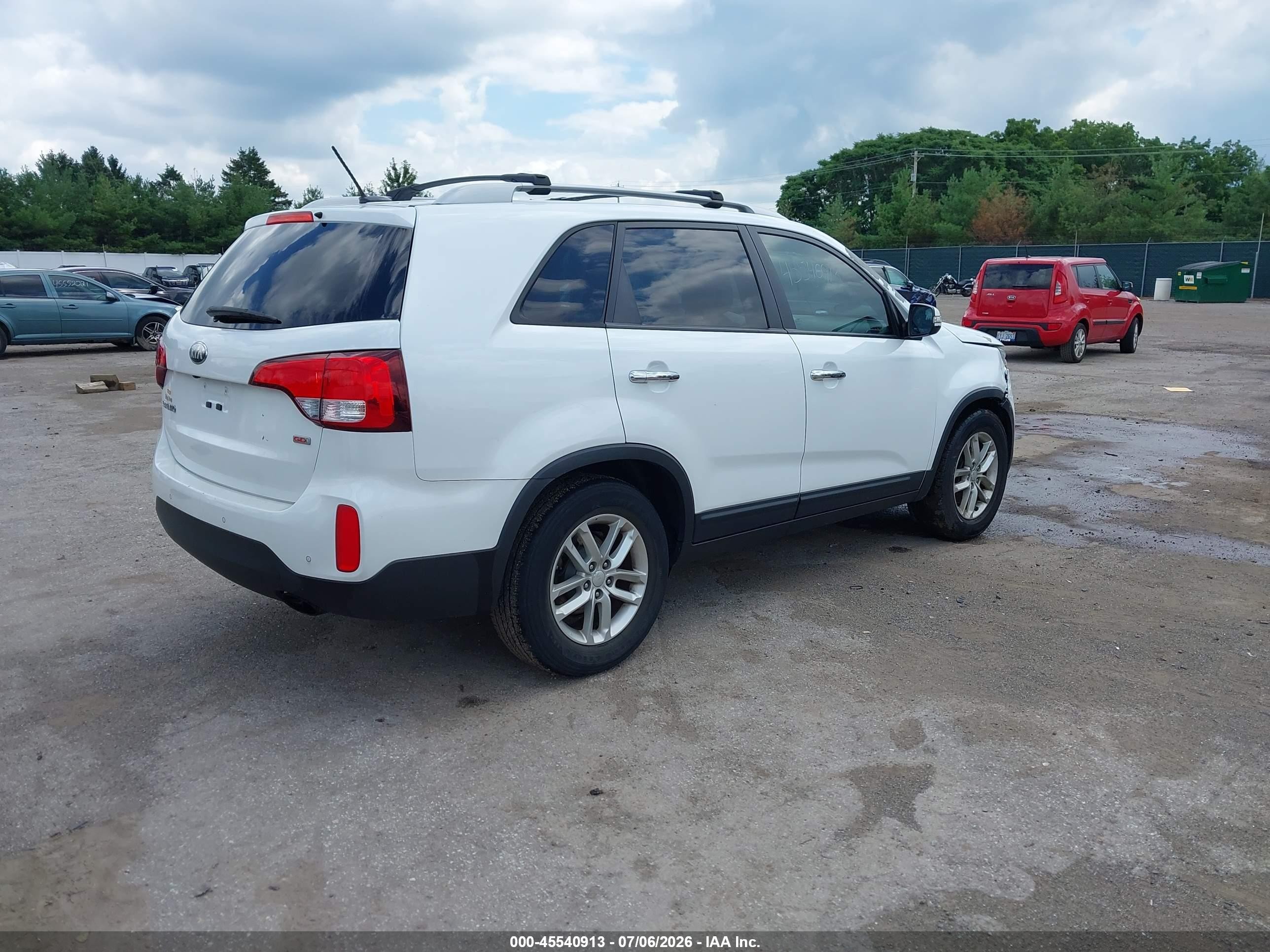 2014 Kia Sorento Lx White vin: 5XYKT4A64EG456479