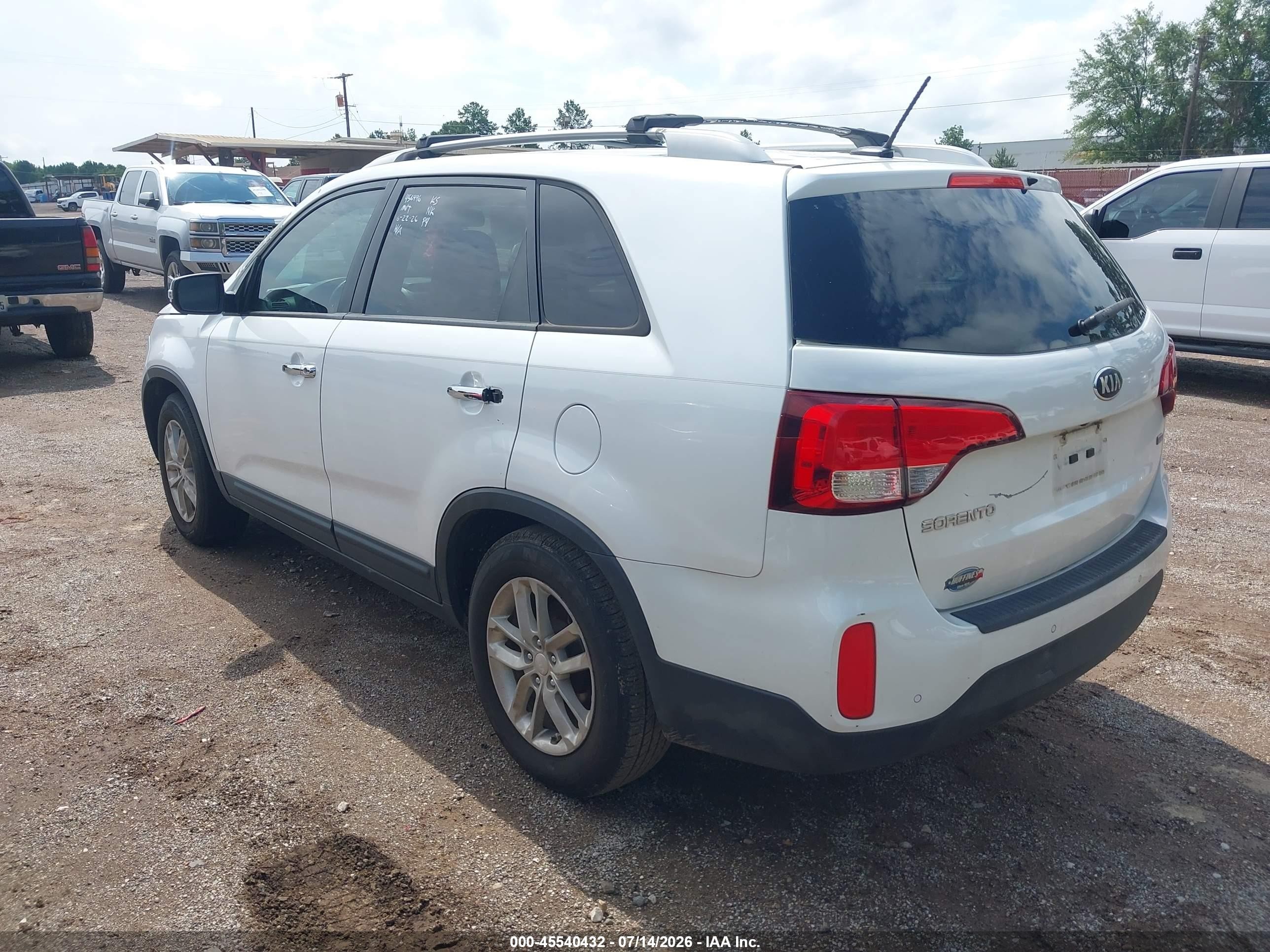 2014 Kia Sorento Lx White vin: 5XYKT4A64EG456496