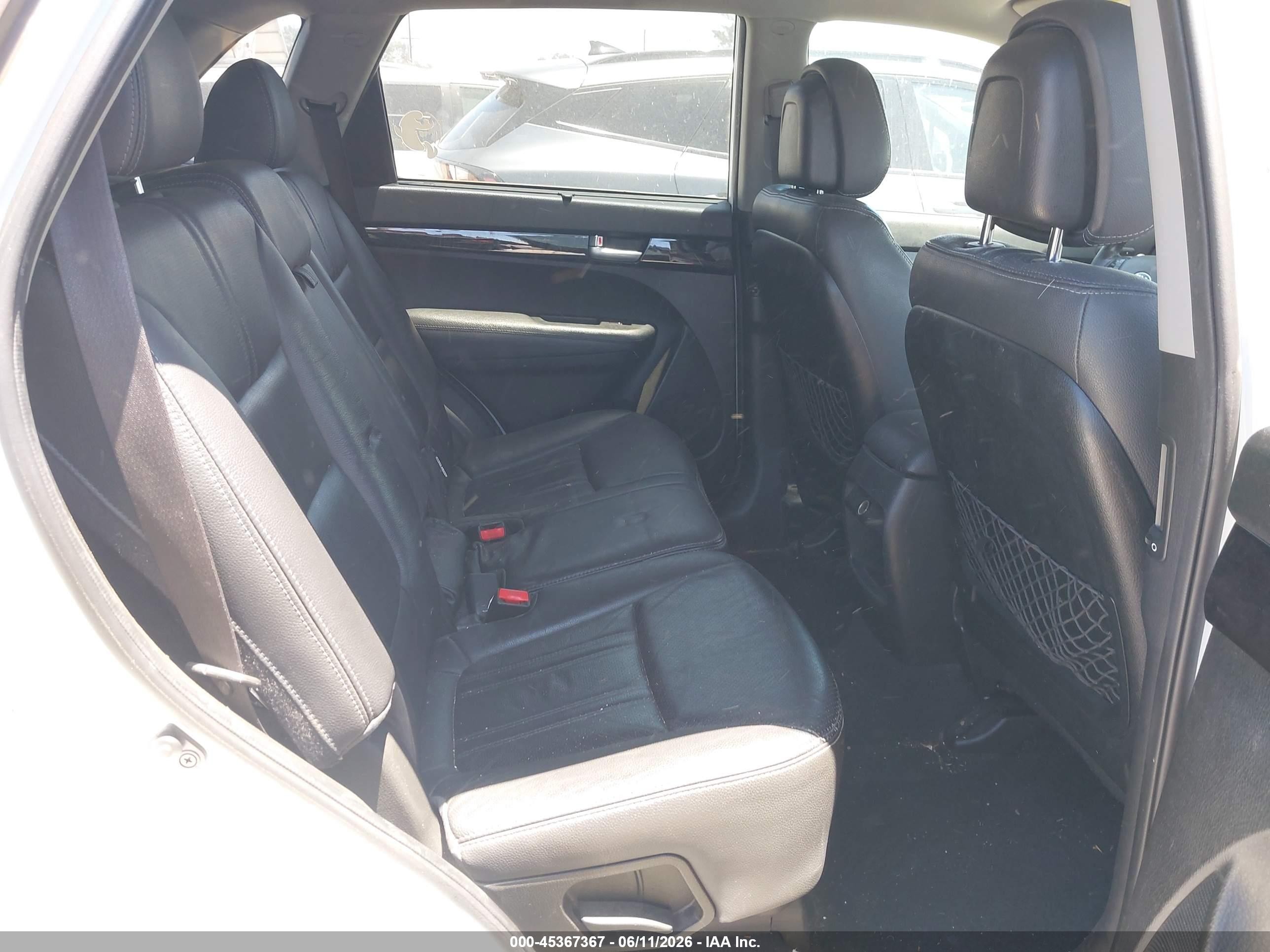 2014 Kia Sorento Lx White vin: 5XYKT4A64EG485495