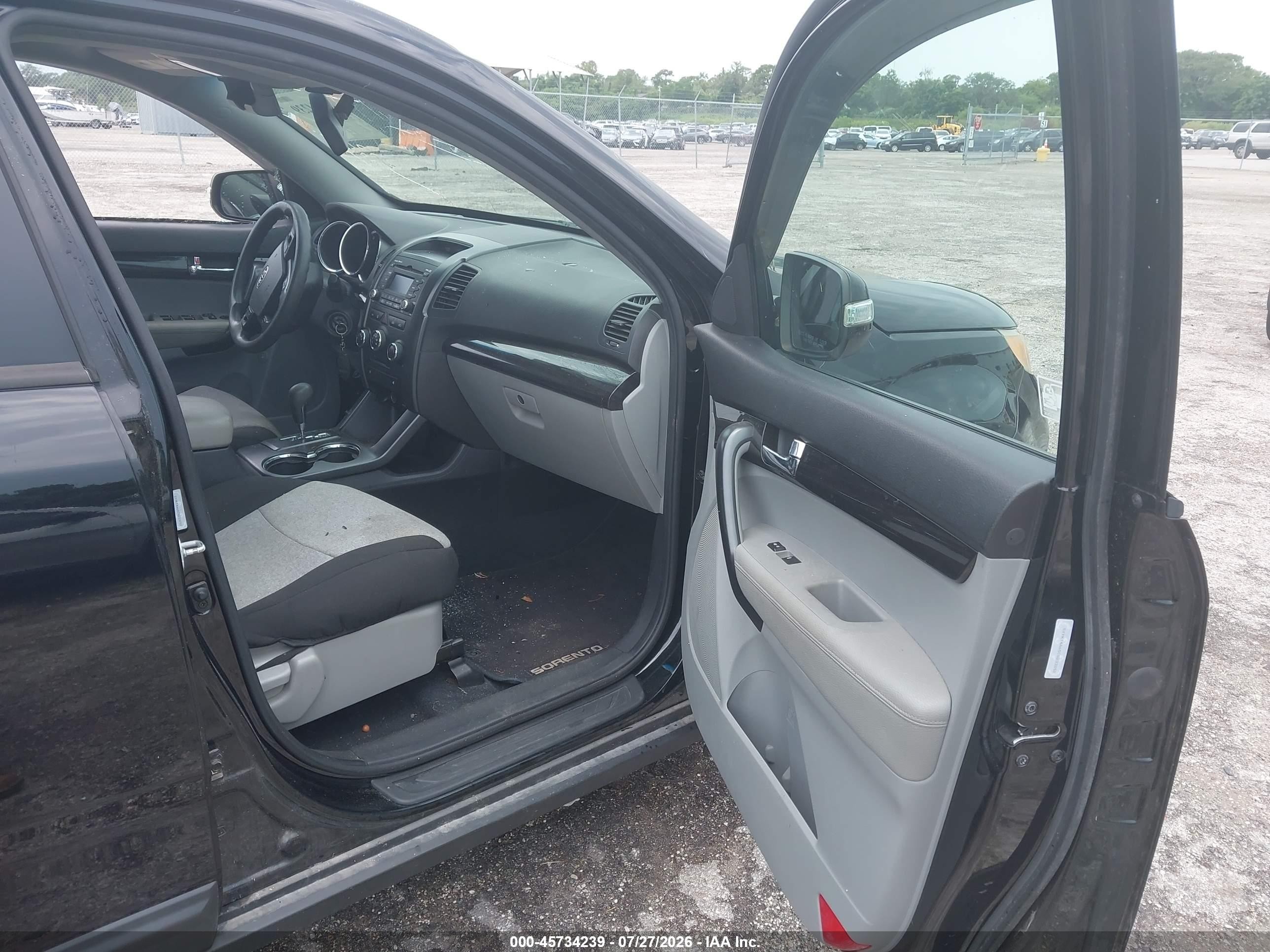 2012 Kia Sorento Lx Черный vin: 5XYKT4A65CG233252
