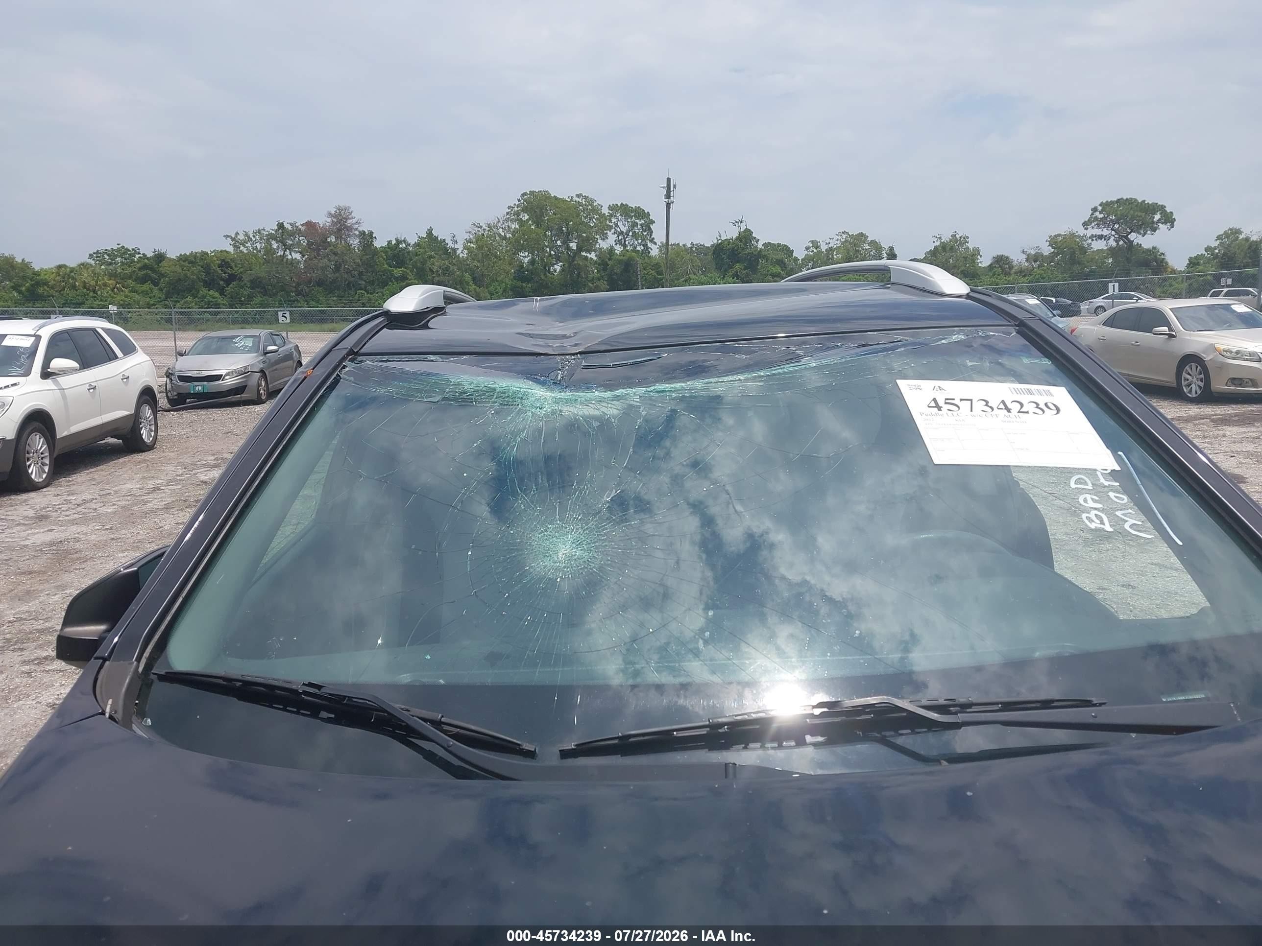 2012 Kia Sorento Lx Черный vin: 5XYKT4A65CG233252