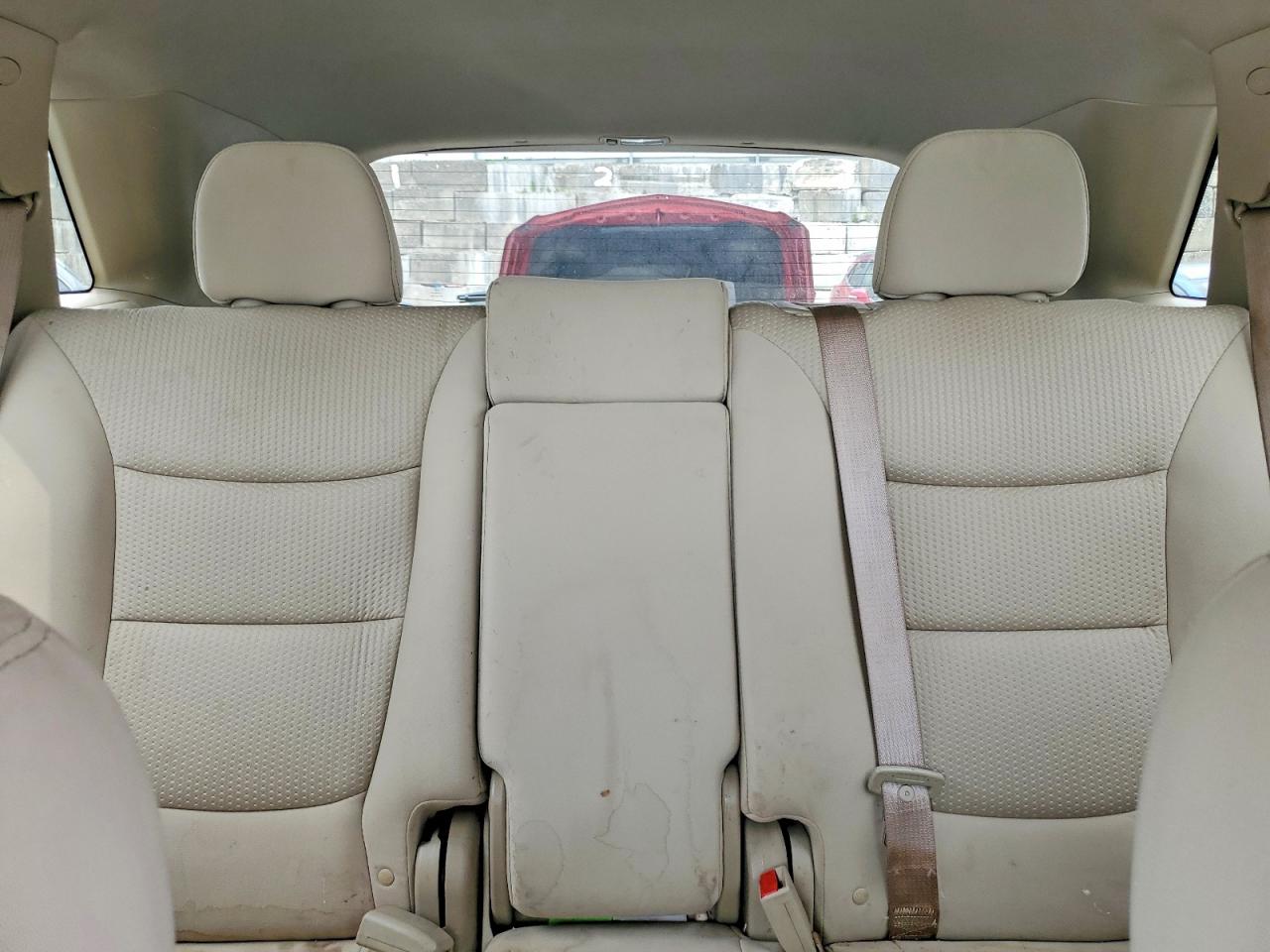 2012 Kia Sorento Lx White vin: 5XYKT4A65CG242498