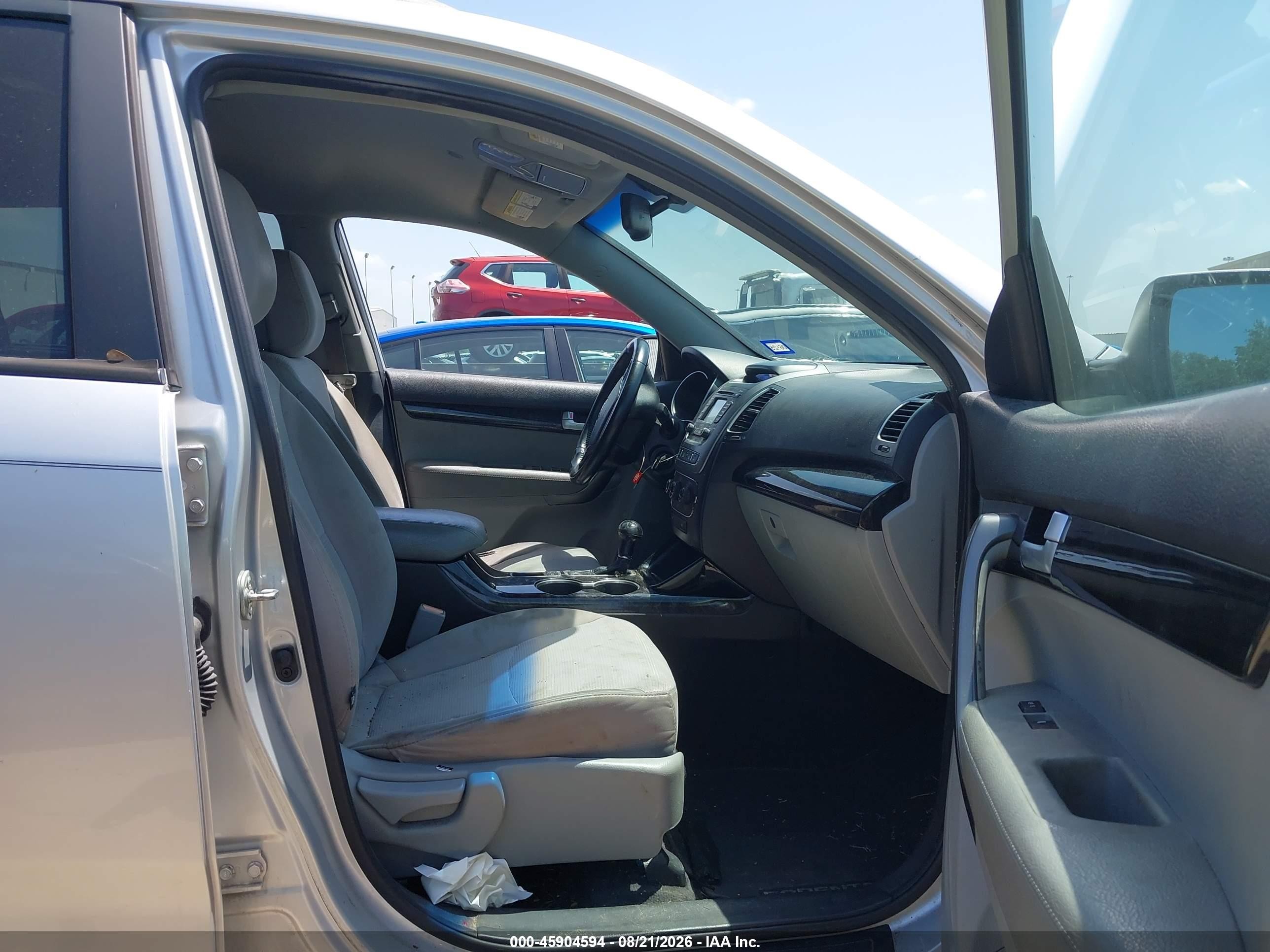 2014 Kia Sorento Lx Silver vin: 5XYKT4A65EG466597