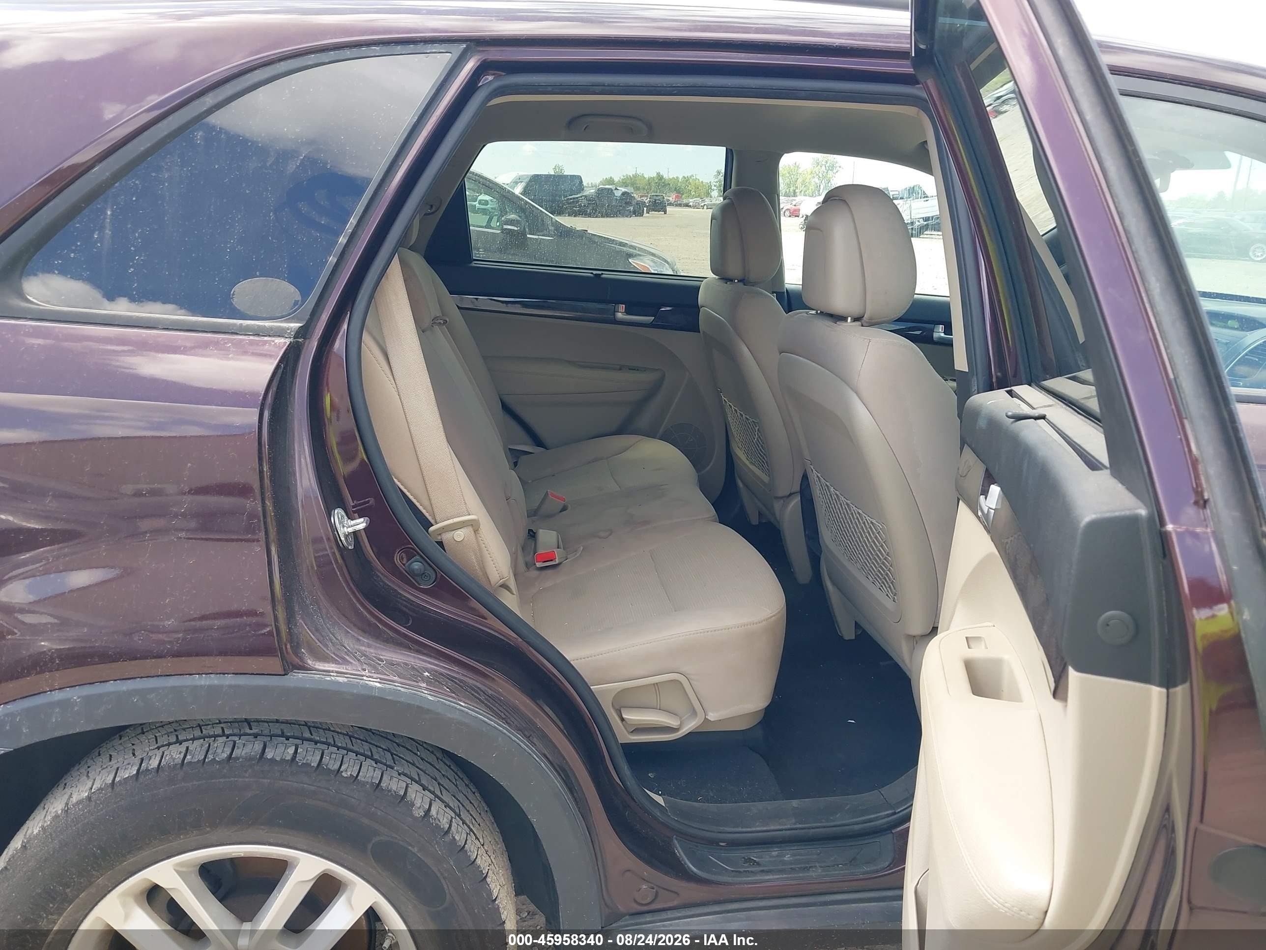 2015 Kia Sorento Lx Темно-бордовый vin: 5XYKT4A65FG598325