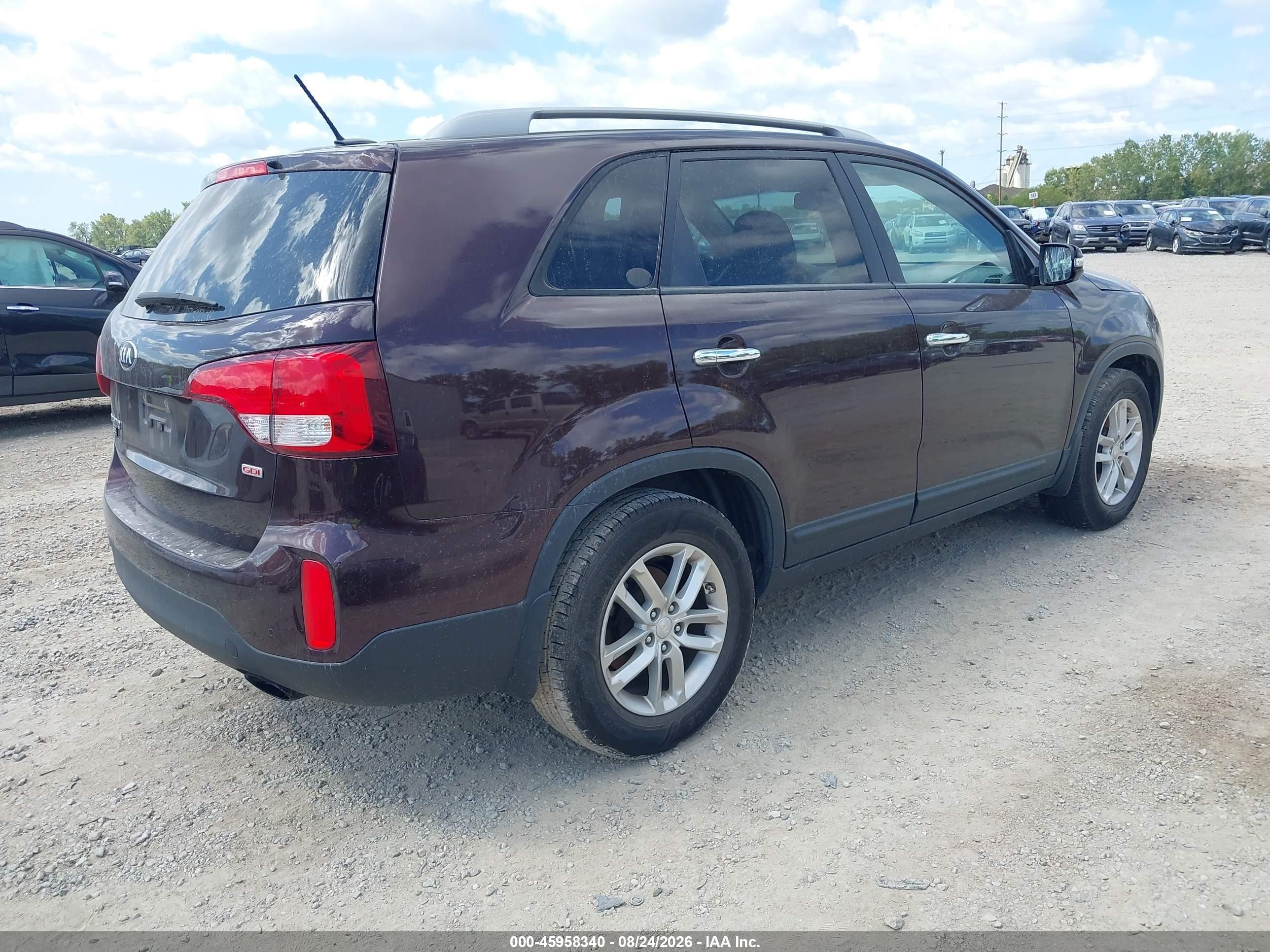 2015 Kia Sorento Lx Темно-бордовый vin: 5XYKT4A65FG598325