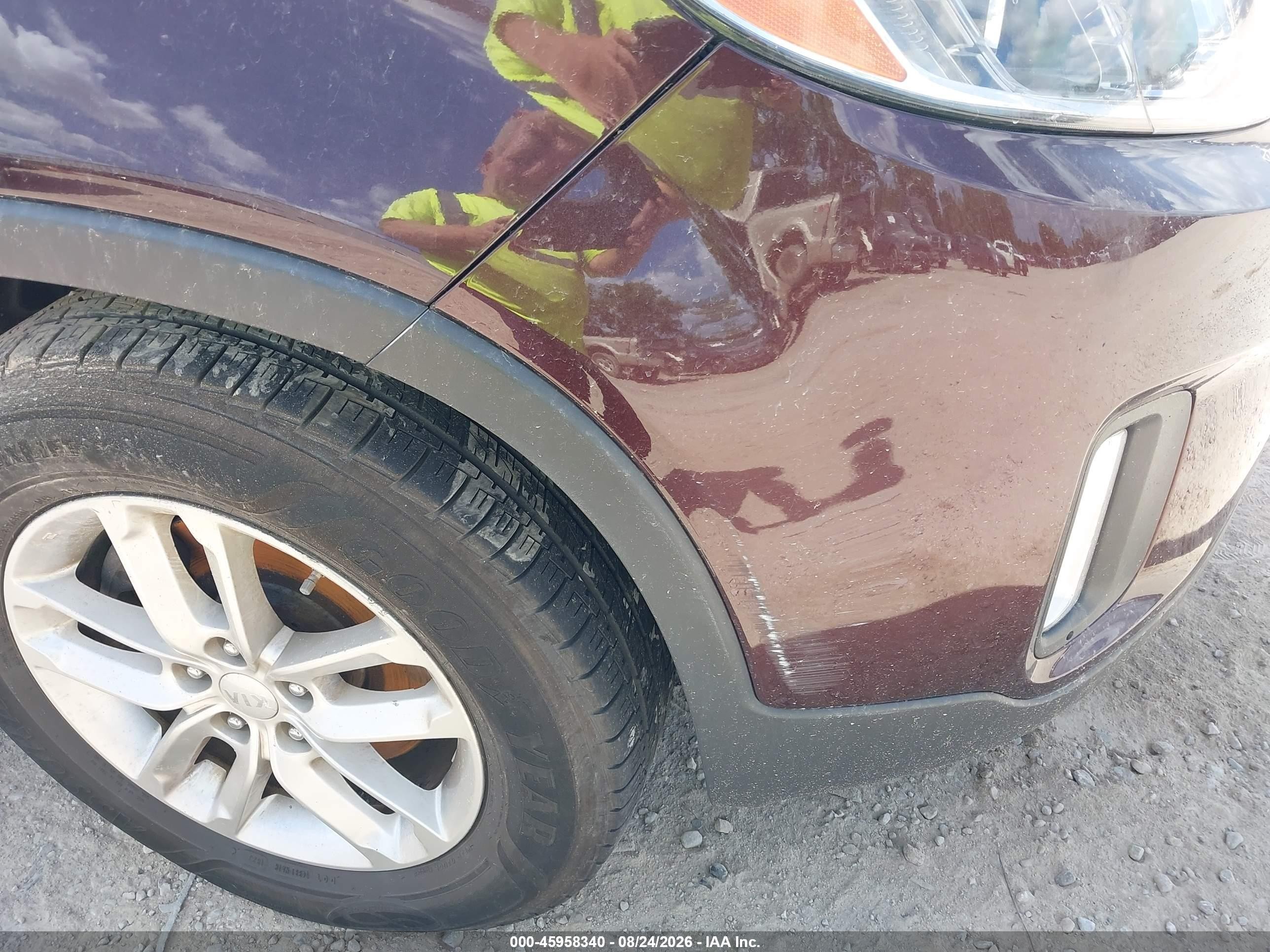 2015 Kia Sorento Lx Темно-бордовый vin: 5XYKT4A65FG598325