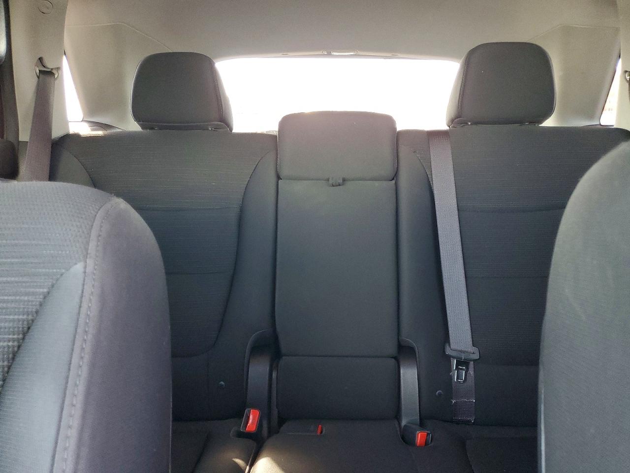 2015 Kia Sorento Lx White vin: 5XYKT4A65FG644817