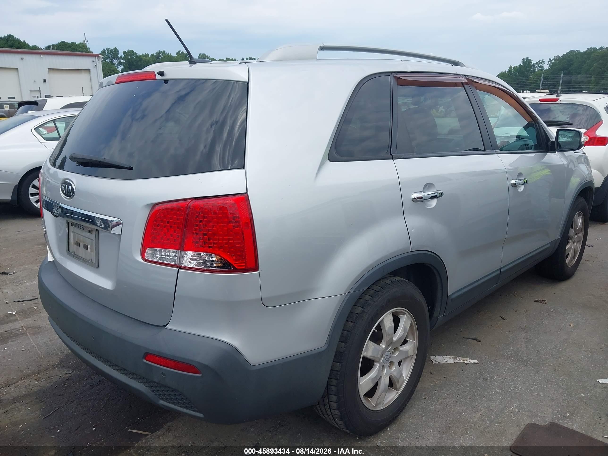 2012 Kia Sorento Lx Silver vin: 5XYKT4A66CG189892