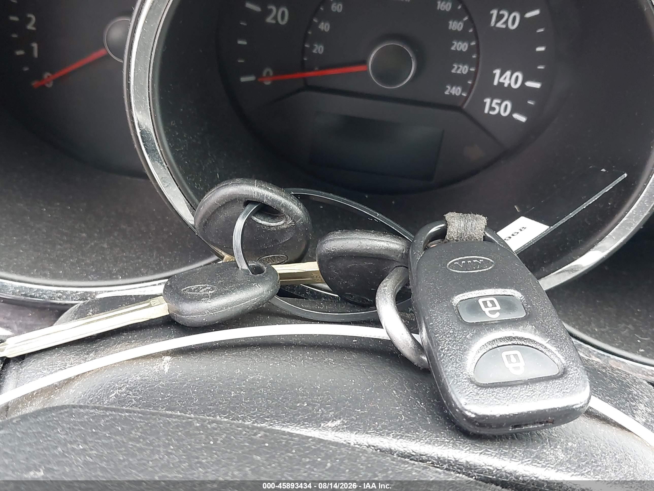 2012 Kia Sorento Lx Silver vin: 5XYKT4A66CG189892