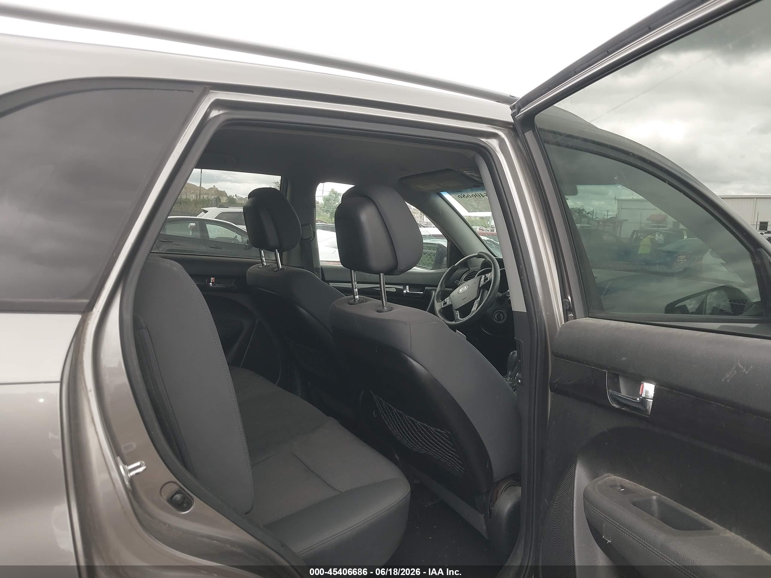 2013 Kia Sorento Lx Silver vin: 5XYKT4A66DG313144