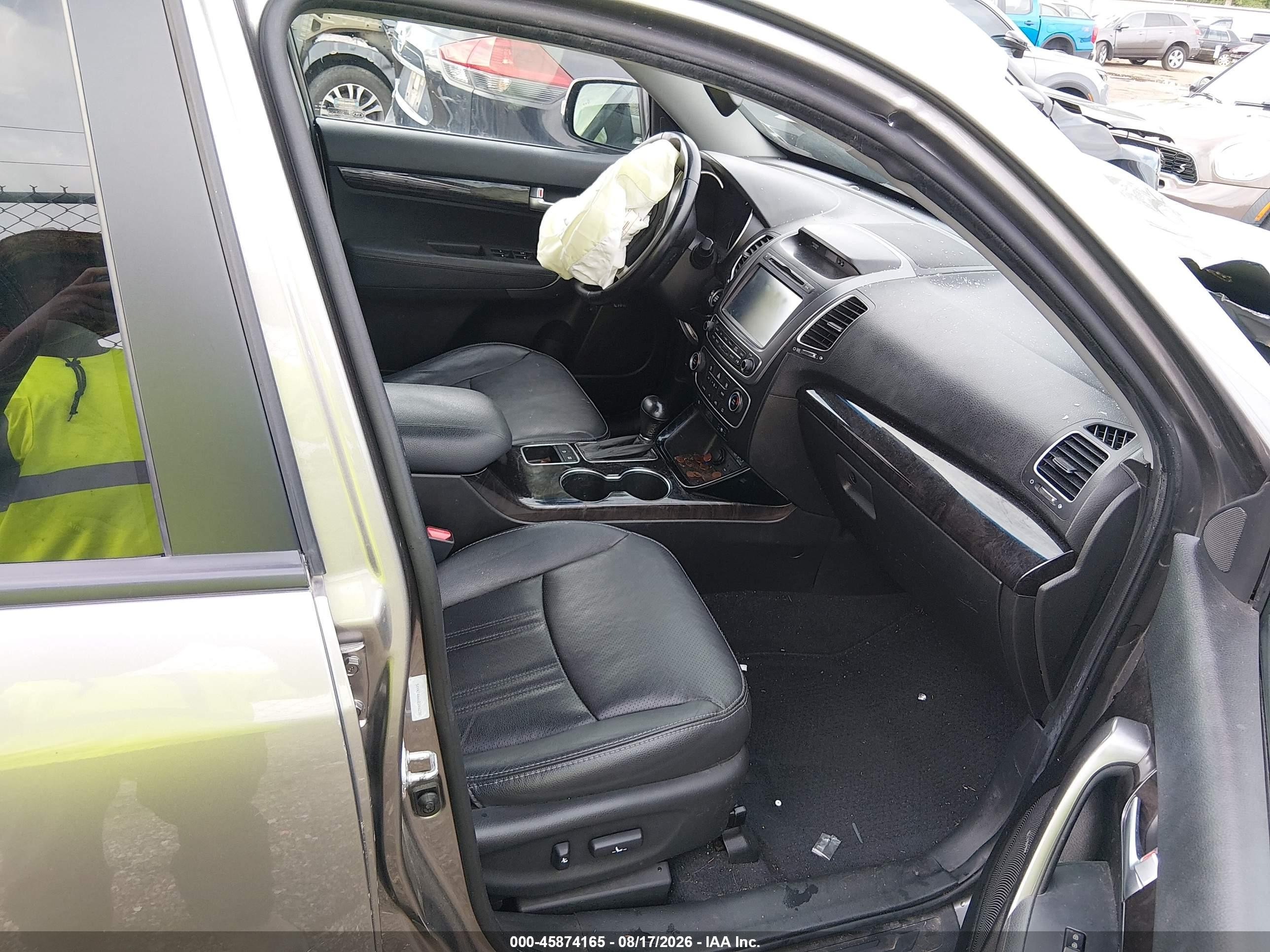 2014 Kia Sorento Lx Beige vin: 5XYKT4A66EG462381
