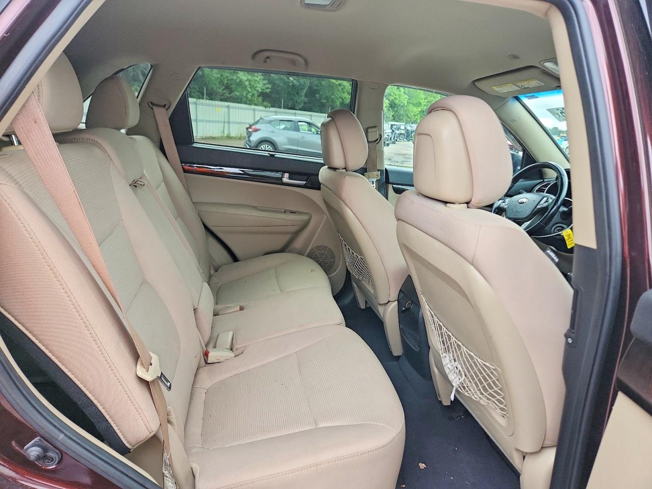 2015 Kia Sorento Lx Burgundy vin: 5XYKT4A66FG627685