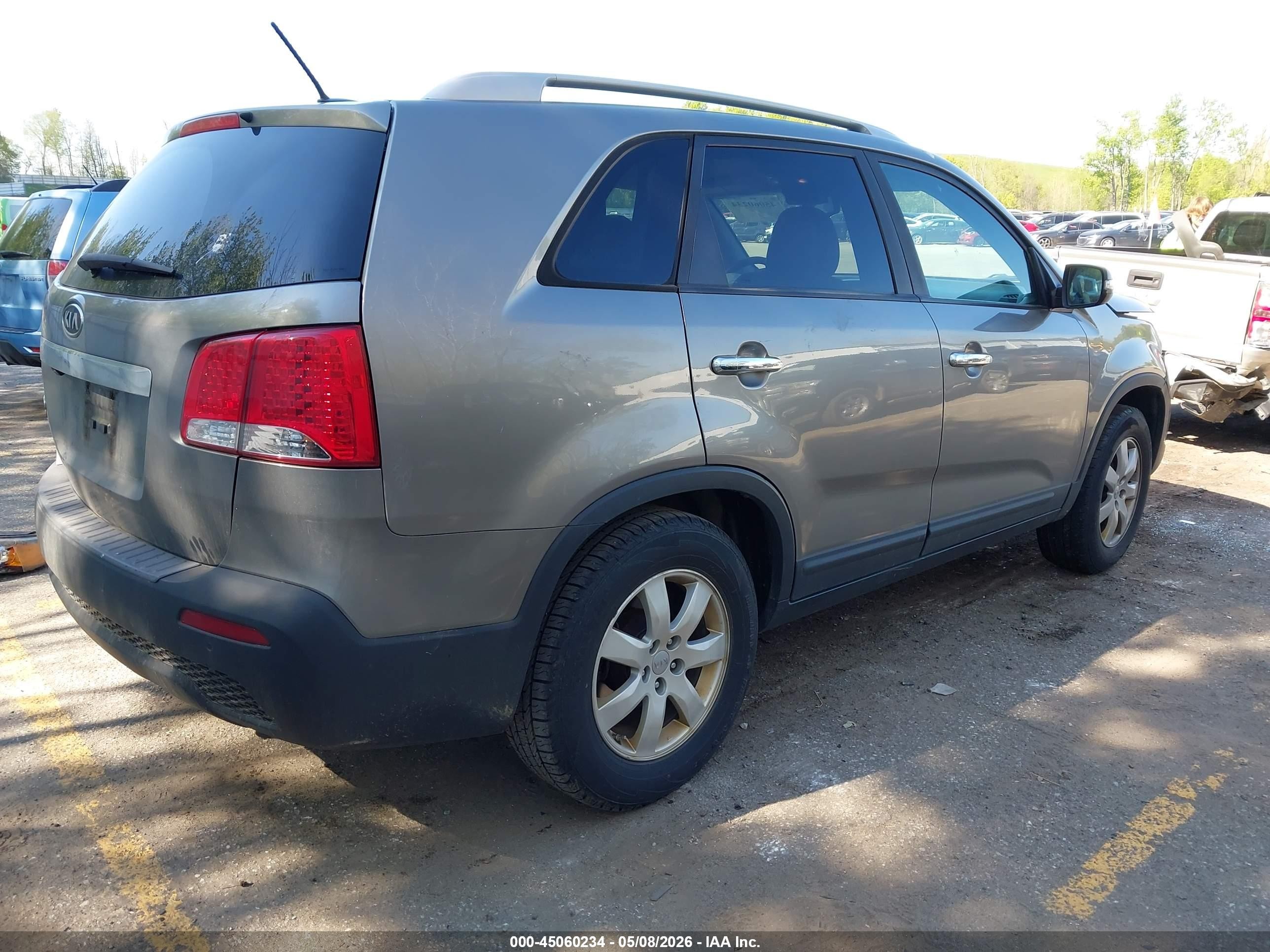 2012 Kia Sorento Lx Gray vin: 5XYKT4A67CG239800