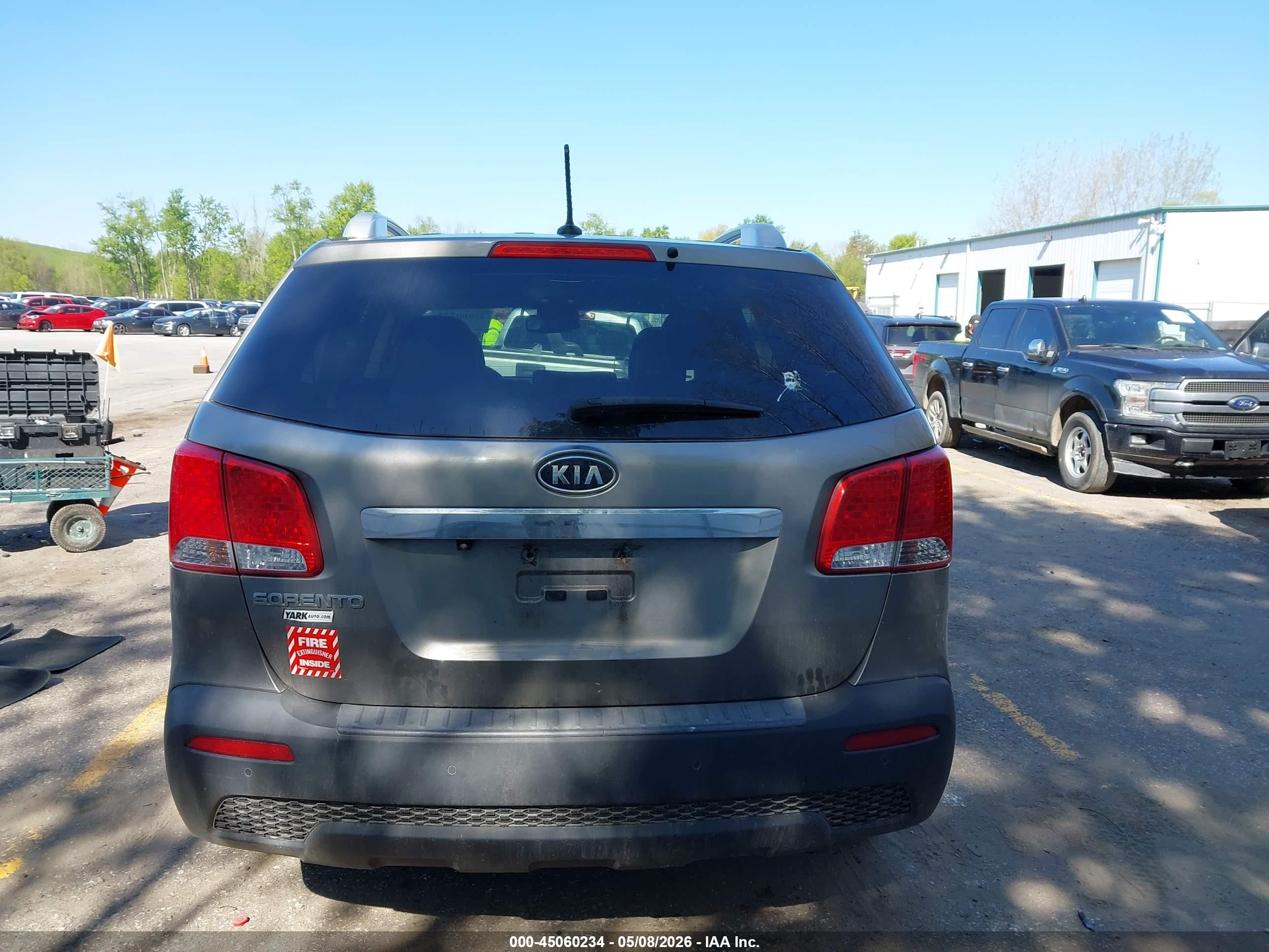 2012 Kia Sorento Lx Gray vin: 5XYKT4A67CG239800