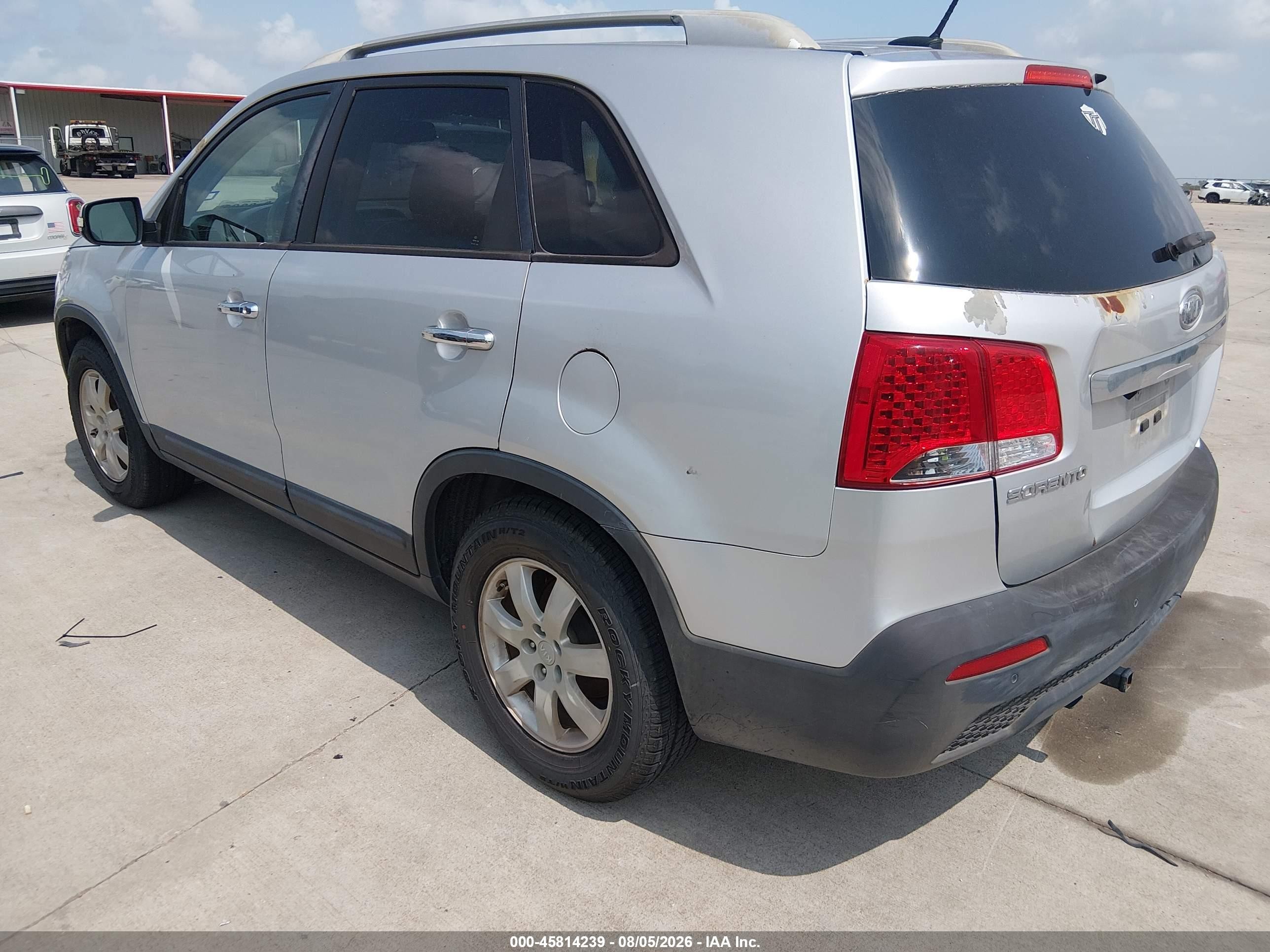 2013 Kia Sorento Lx Silver vin: 5XYKT4A67DG331863