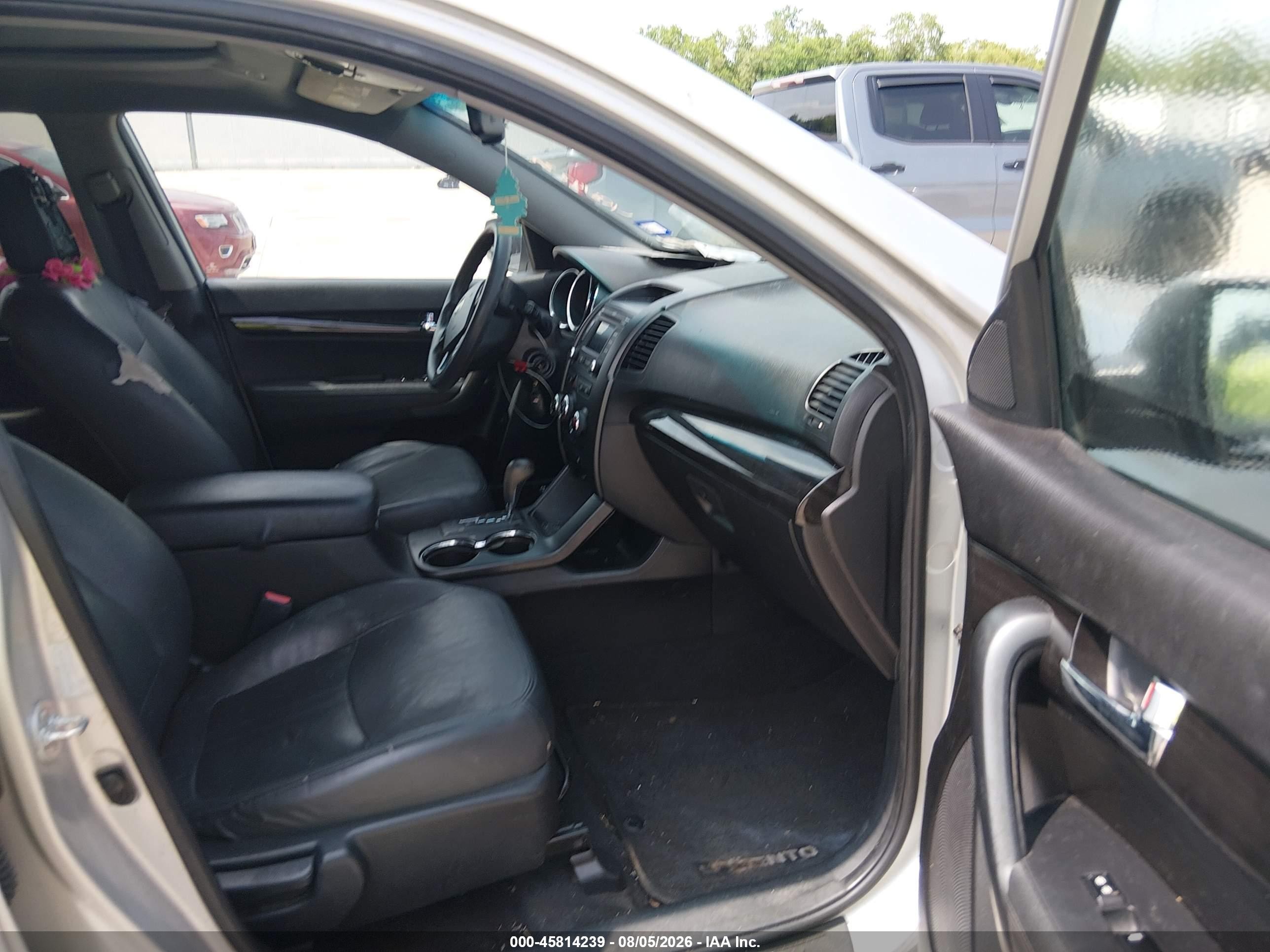 2013 Kia Sorento Lx Silver vin: 5XYKT4A67DG331863