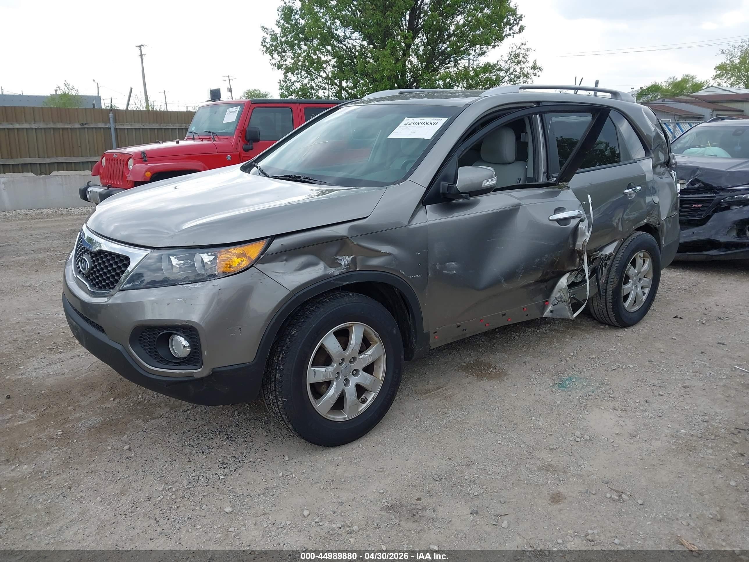 2013 Kia Sorento Lx Silver vin: 5XYKT4A67DG354138