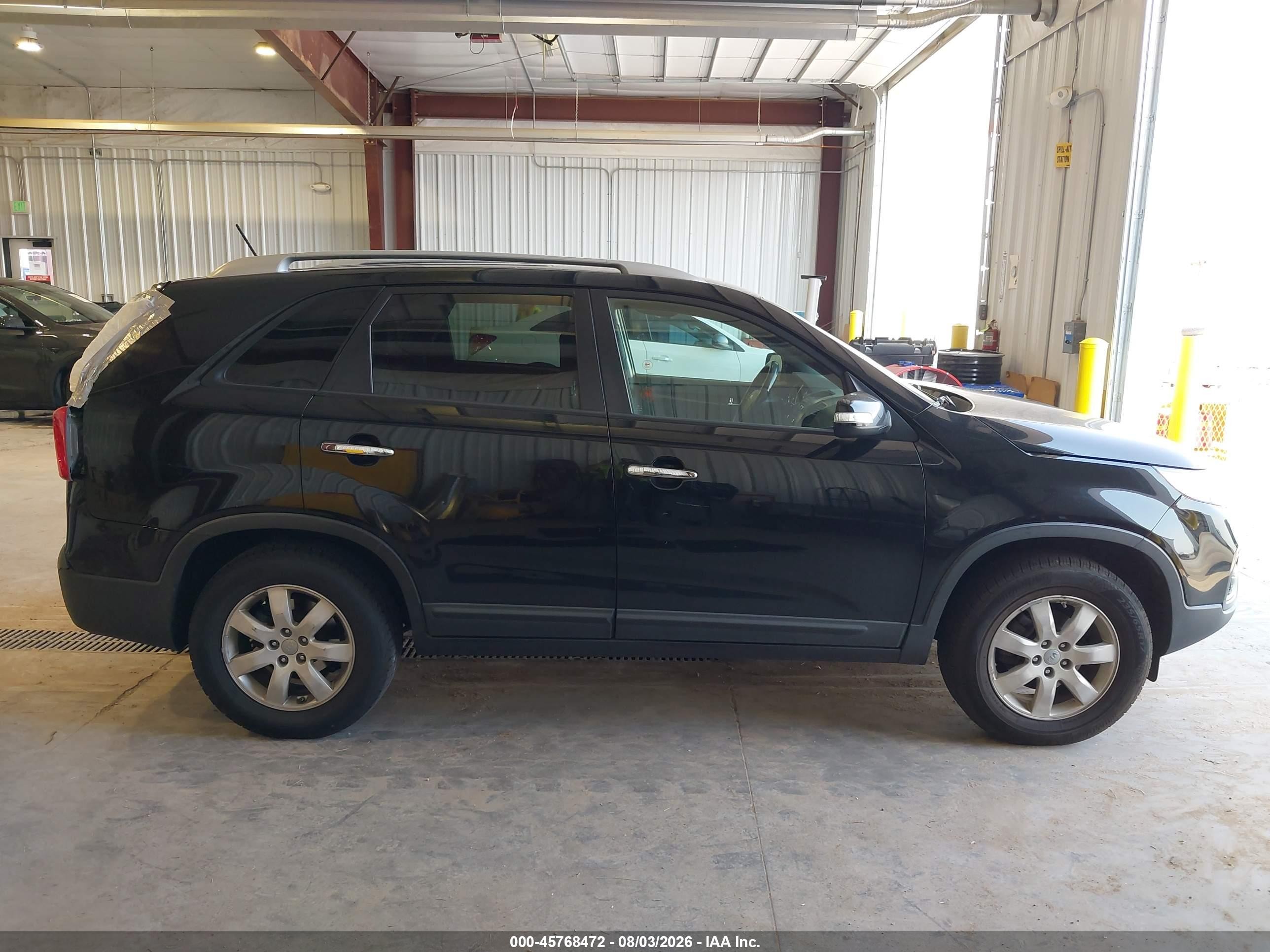 2013 Kia Sorento Lx Черный vin: 5XYKT4A67DG406691