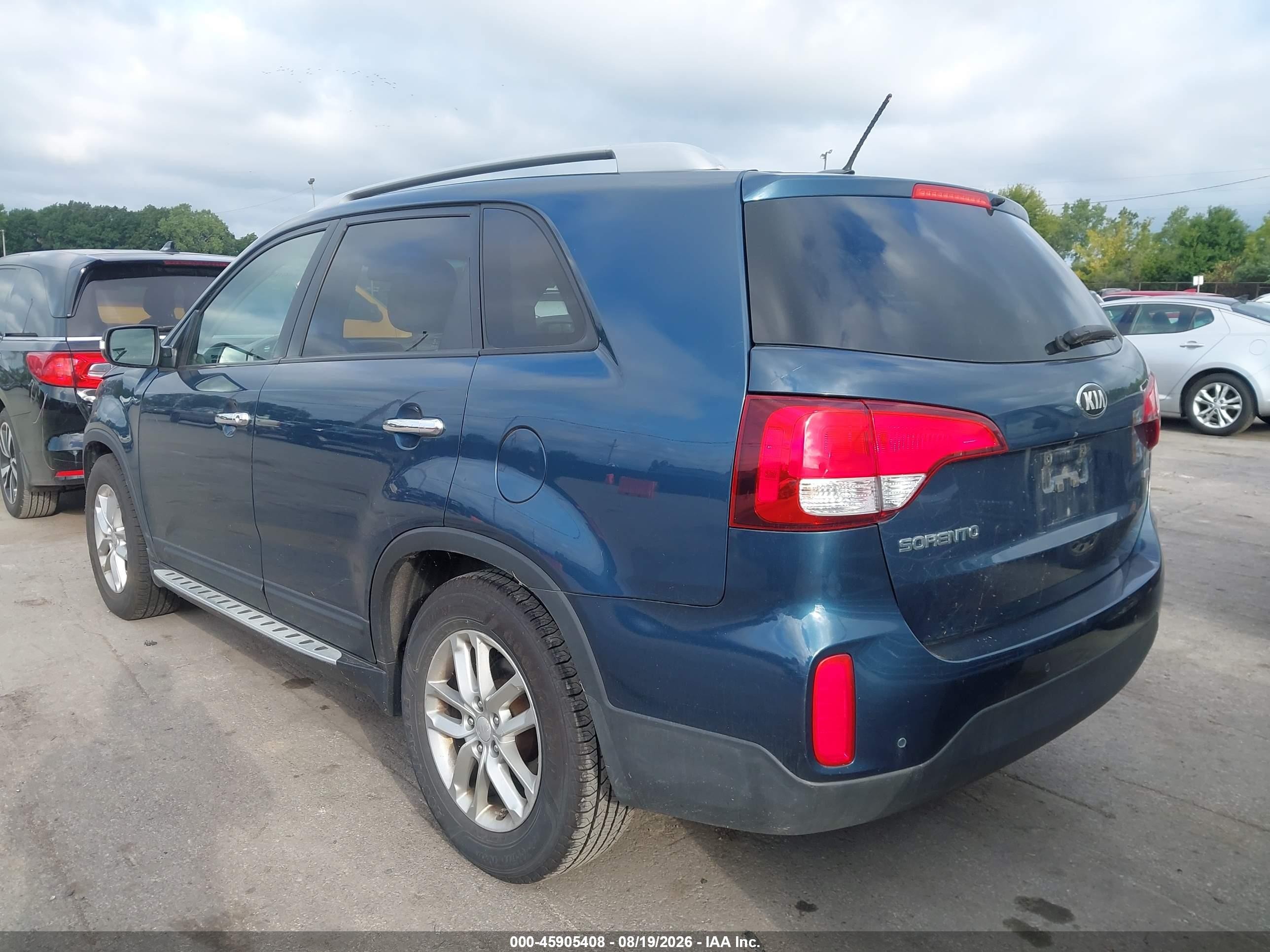 2014 Kia Sorento Lx Синий vin: 5XYKT4A67EG493588