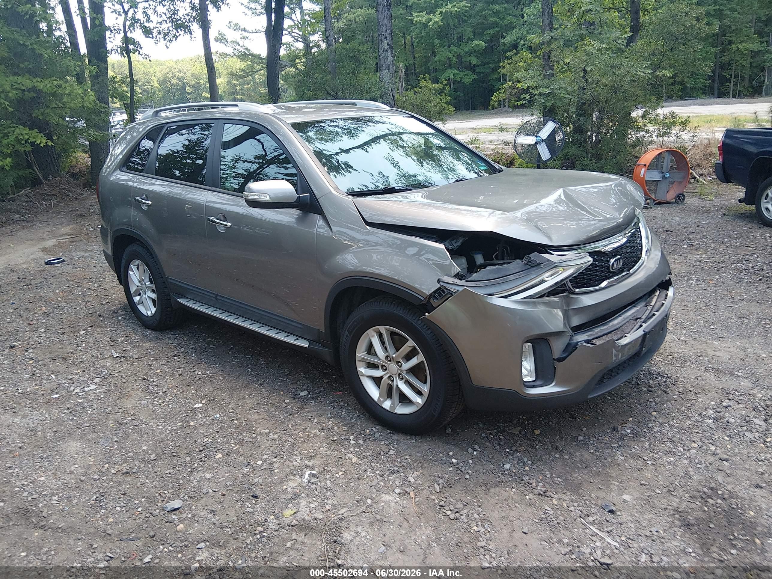 2015 Kia Sorento Lx Серебряный vin: 5XYKT4A67FG659187