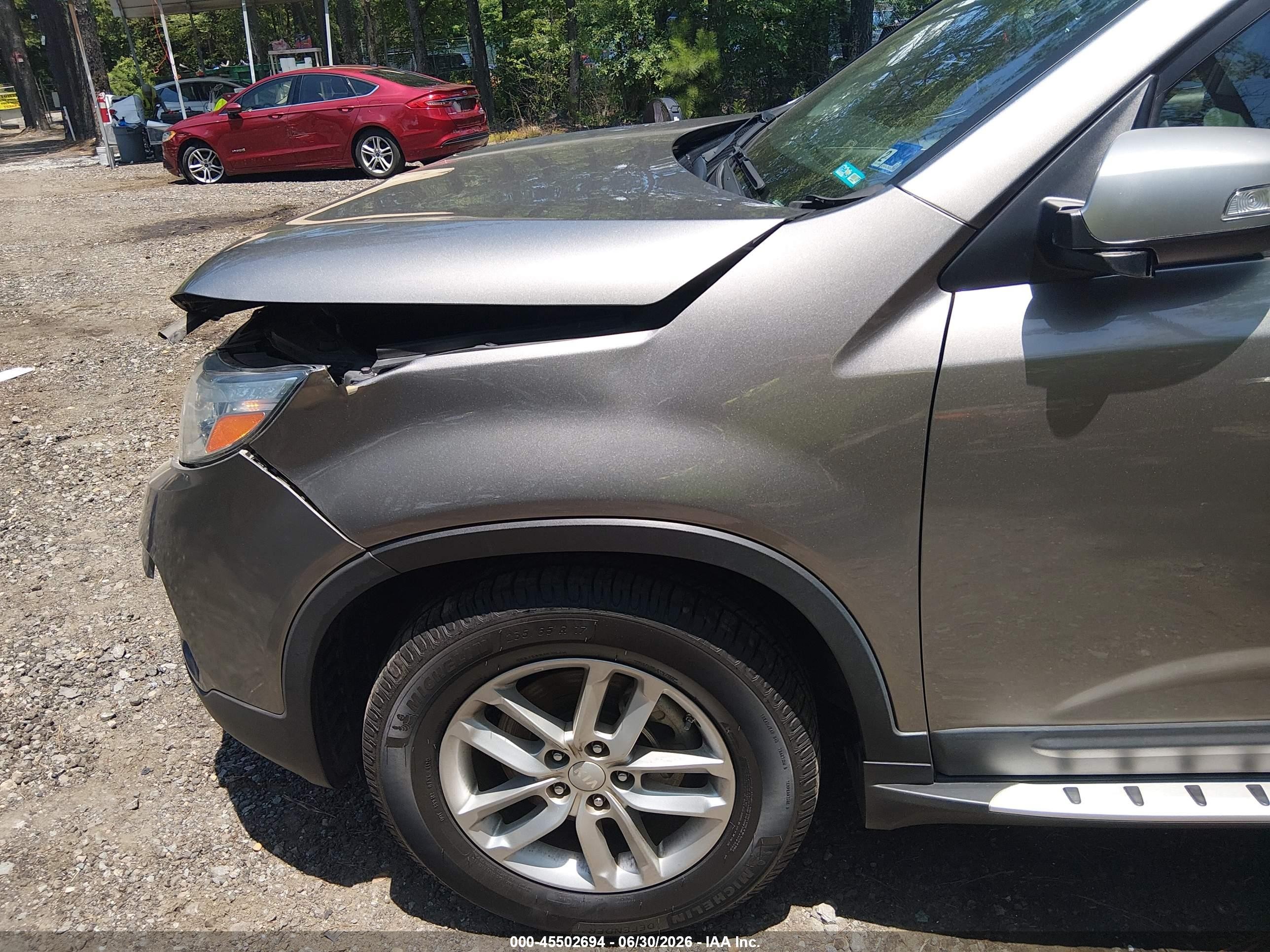 2015 Kia Sorento Lx Серебряный vin: 5XYKT4A67FG659187