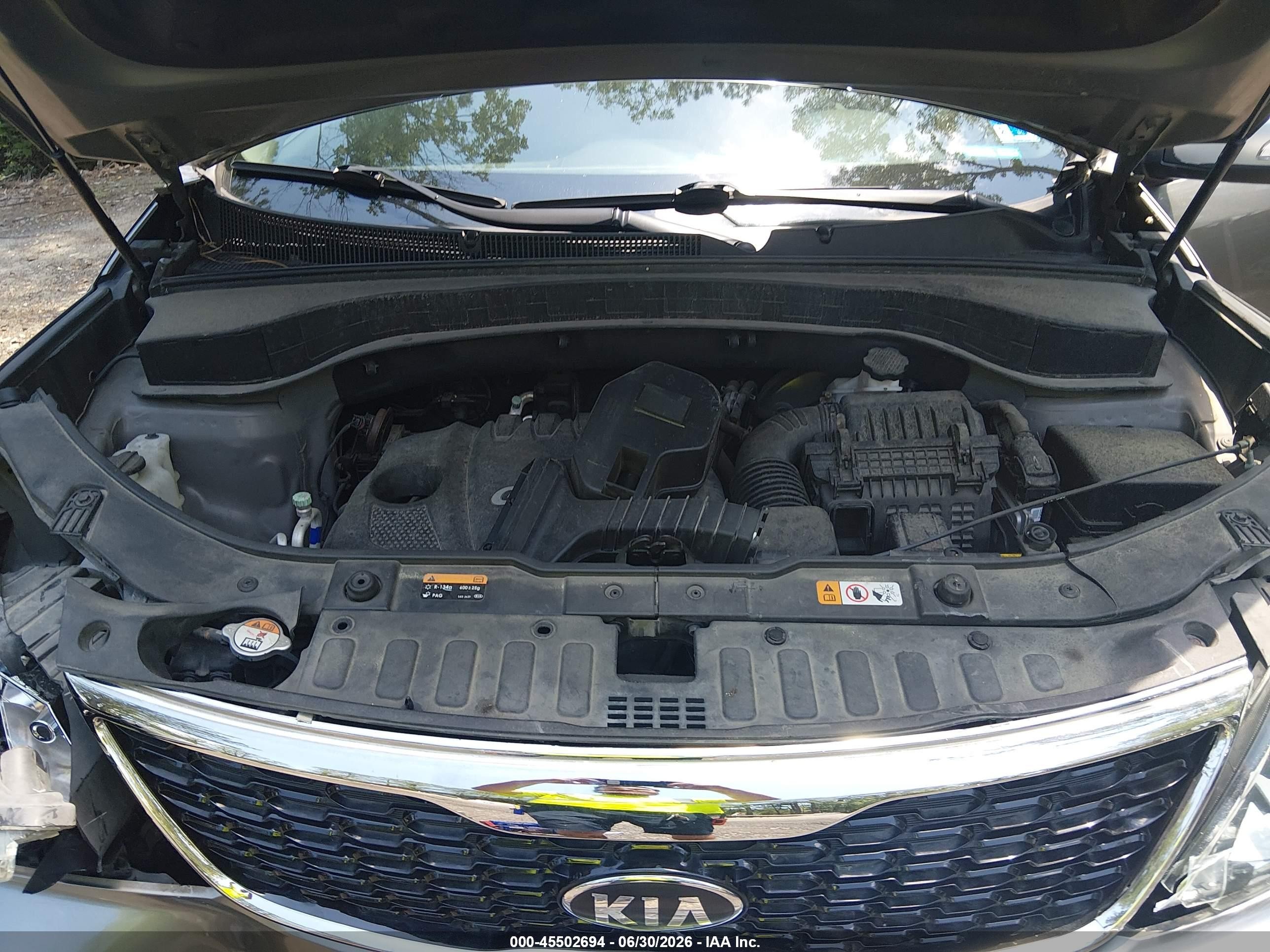 2015 Kia Sorento Lx Серебряный vin: 5XYKT4A67FG659187