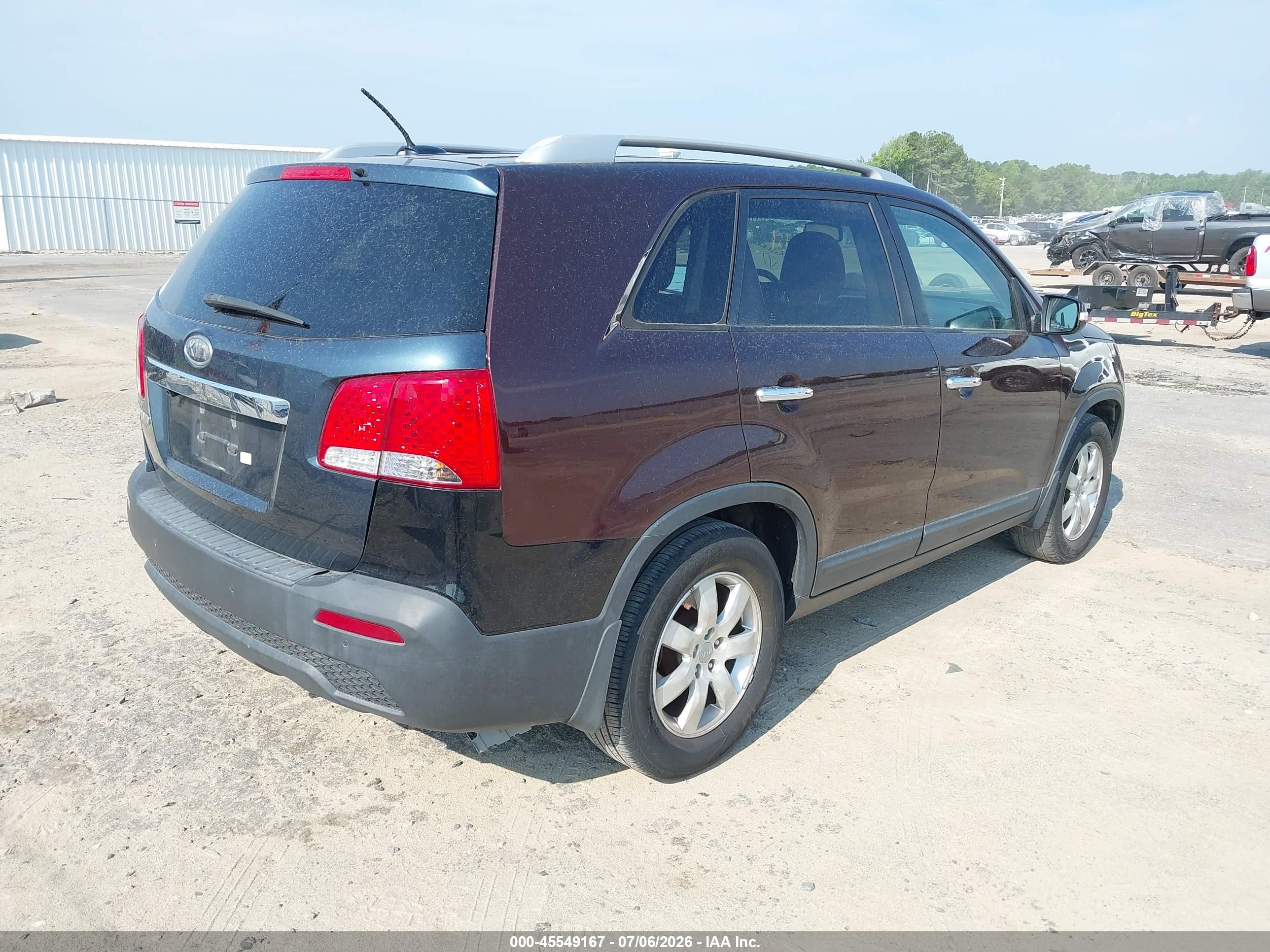 2013 Kia Sorento Lx Burgundy vin: 5XYKT4A68DG324355