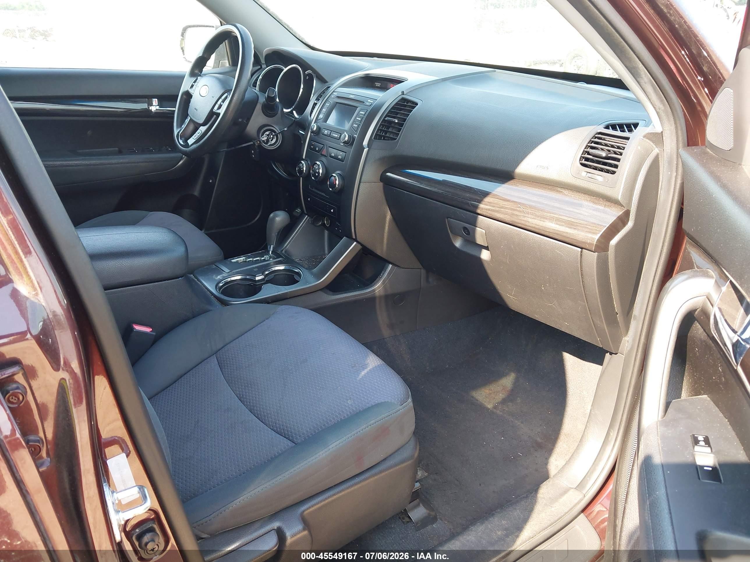 2013 Kia Sorento Lx Burgundy vin: 5XYKT4A68DG324355