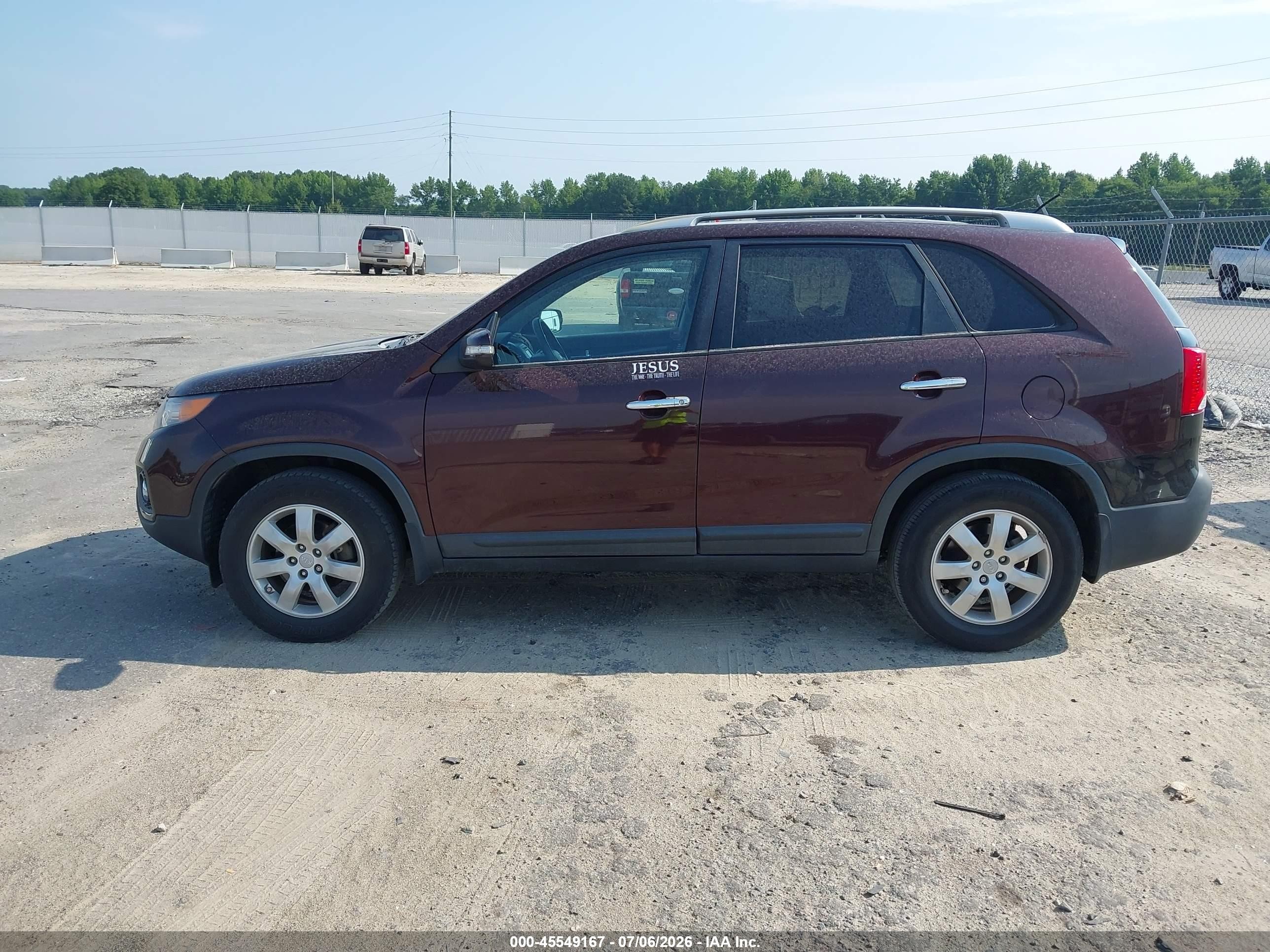 2013 Kia Sorento Lx Burgundy vin: 5XYKT4A68DG324355