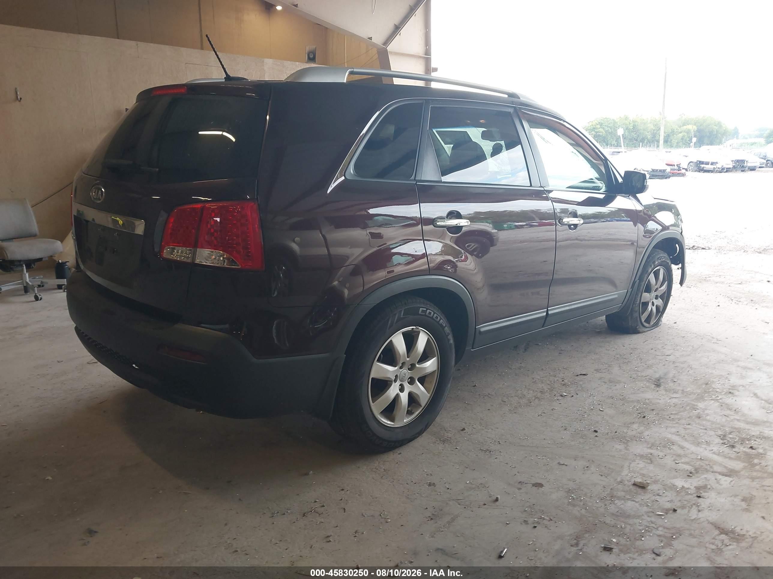2013 Kia Sorento Lx Бордовый vin: 5XYKT4A68DG403122