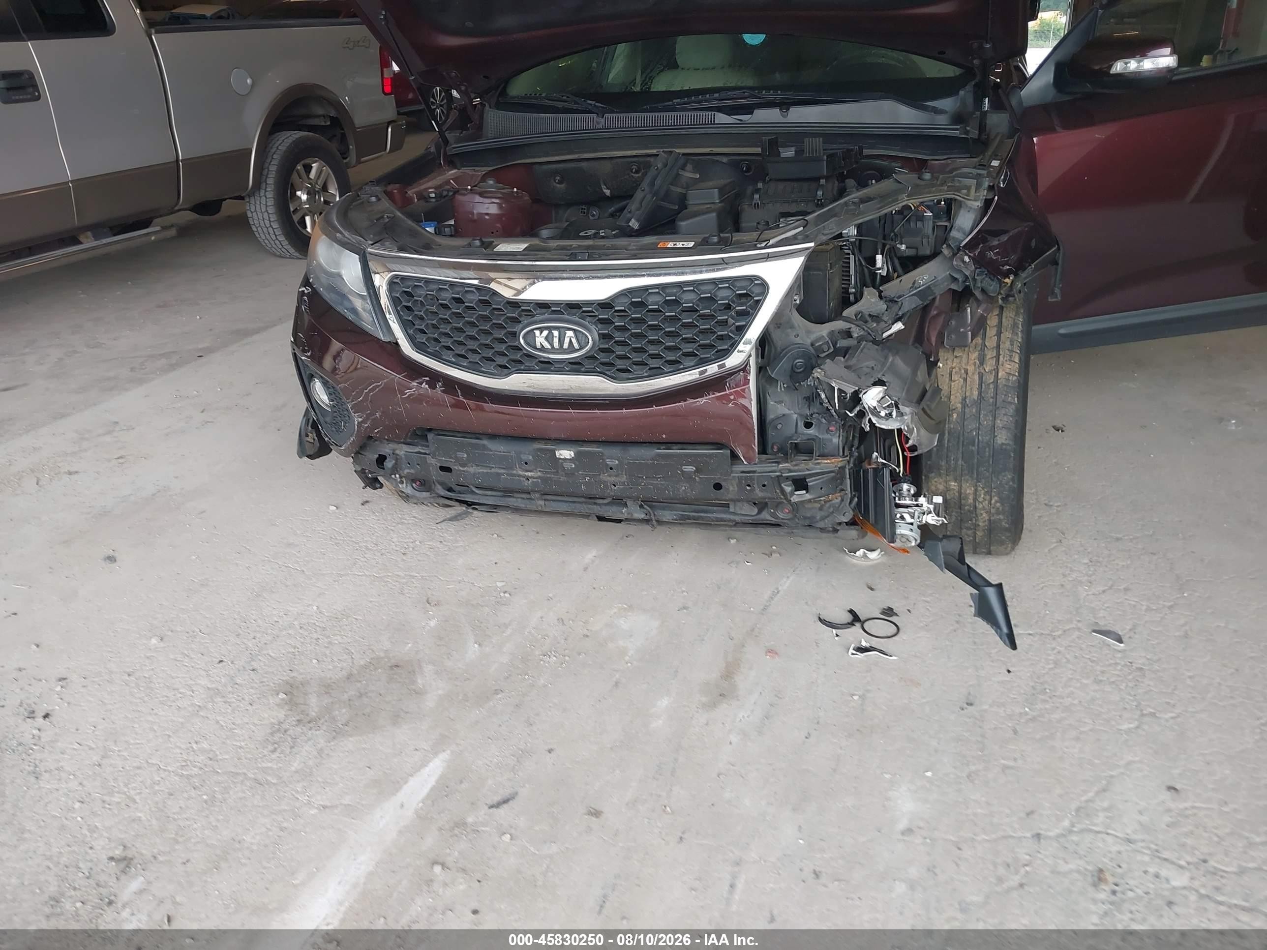 2013 Kia Sorento Lx Бордовый vin: 5XYKT4A68DG403122