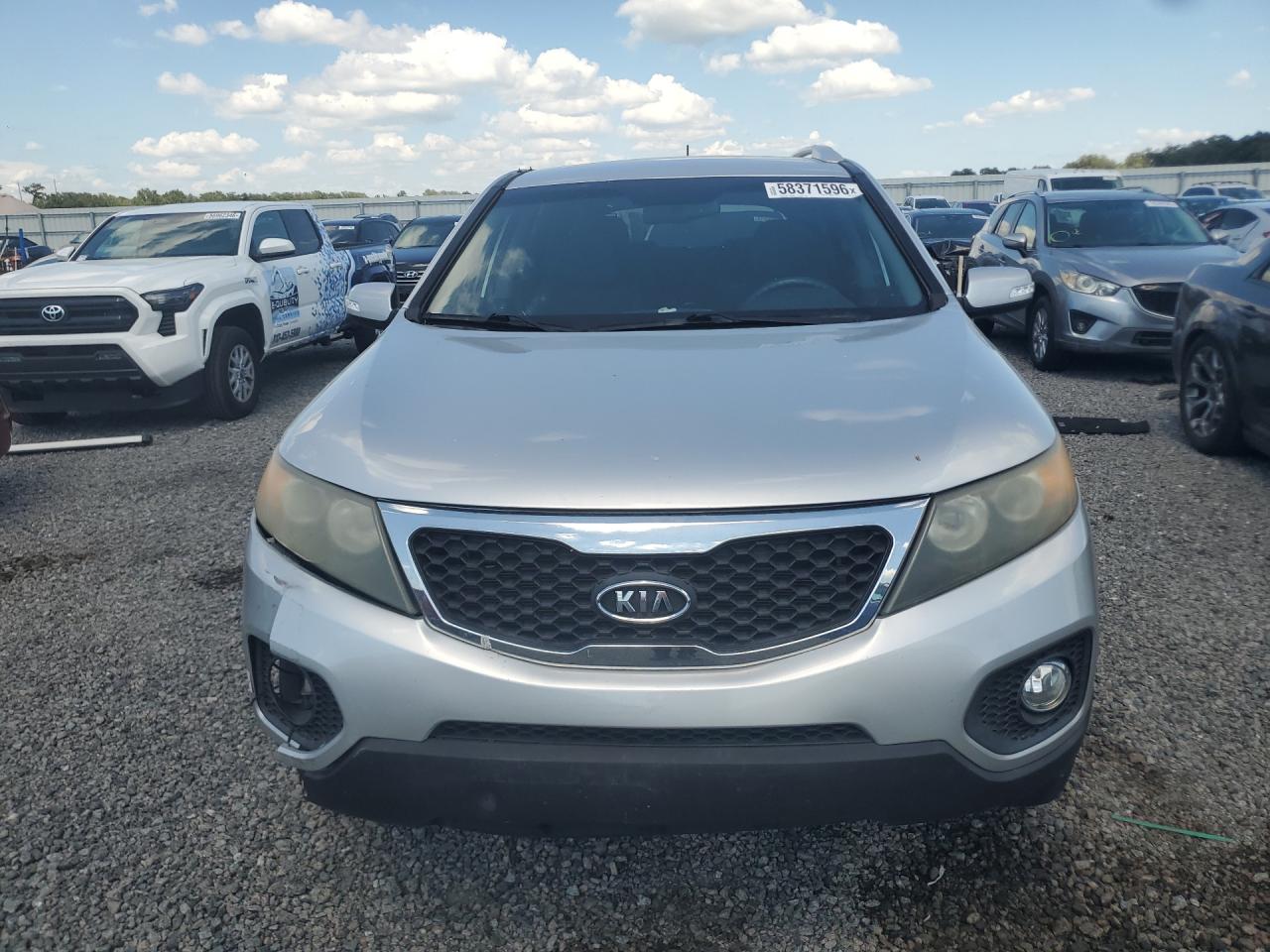 2013 Kia Sorento Lx Silver vin: 5XYKT4A68DG414735