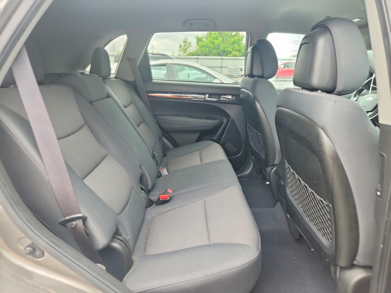 2013 Kia Sorento Lx Gray vin: 5XYKT4A68DG421507