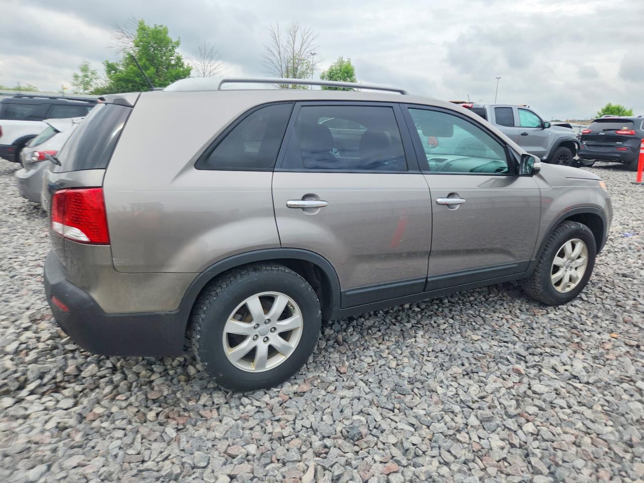 2013 Kia Sorento Lx Gray vin: 5XYKT4A68DG421507